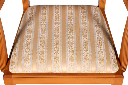 Hauptstadt Möblerei englischer Armlehnstuhl mit beigem, gestreiftem Blumenmuster-Polster und hochwertigem Holzrahmen