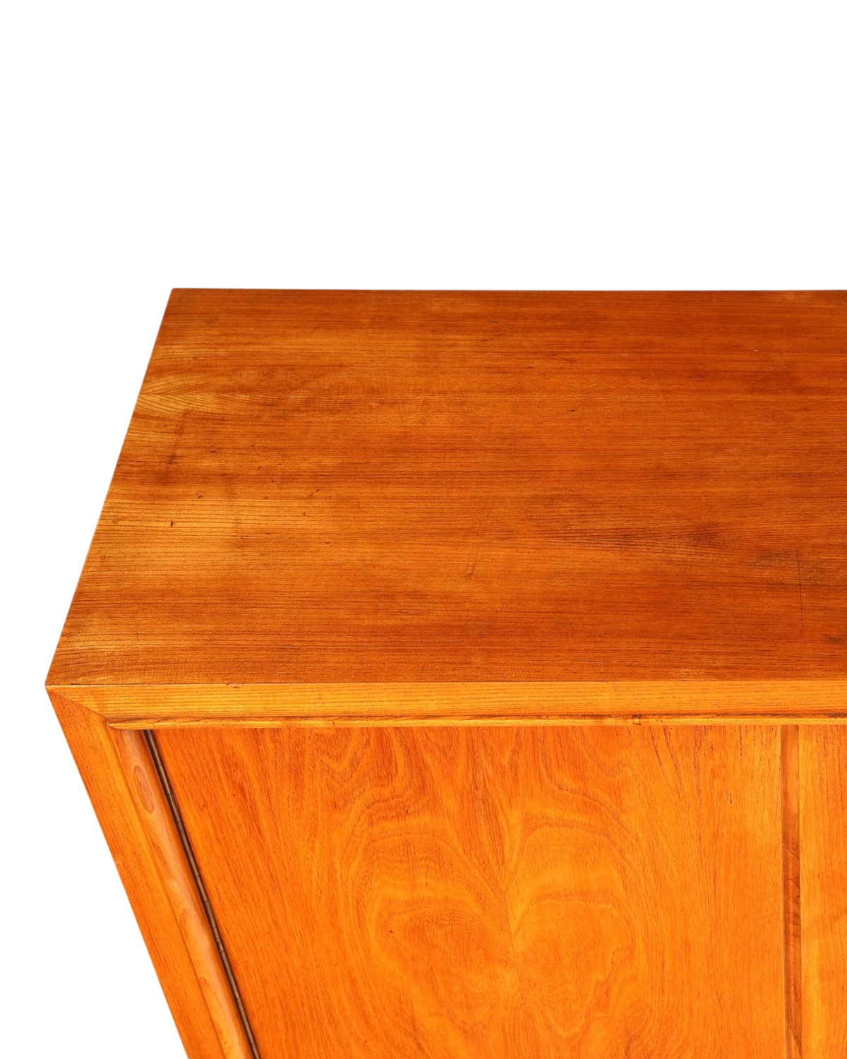 Hauptstadt Möblerei Mid Century Kommode aus massivem Holz mit markanter Maserung in warmem Braunton