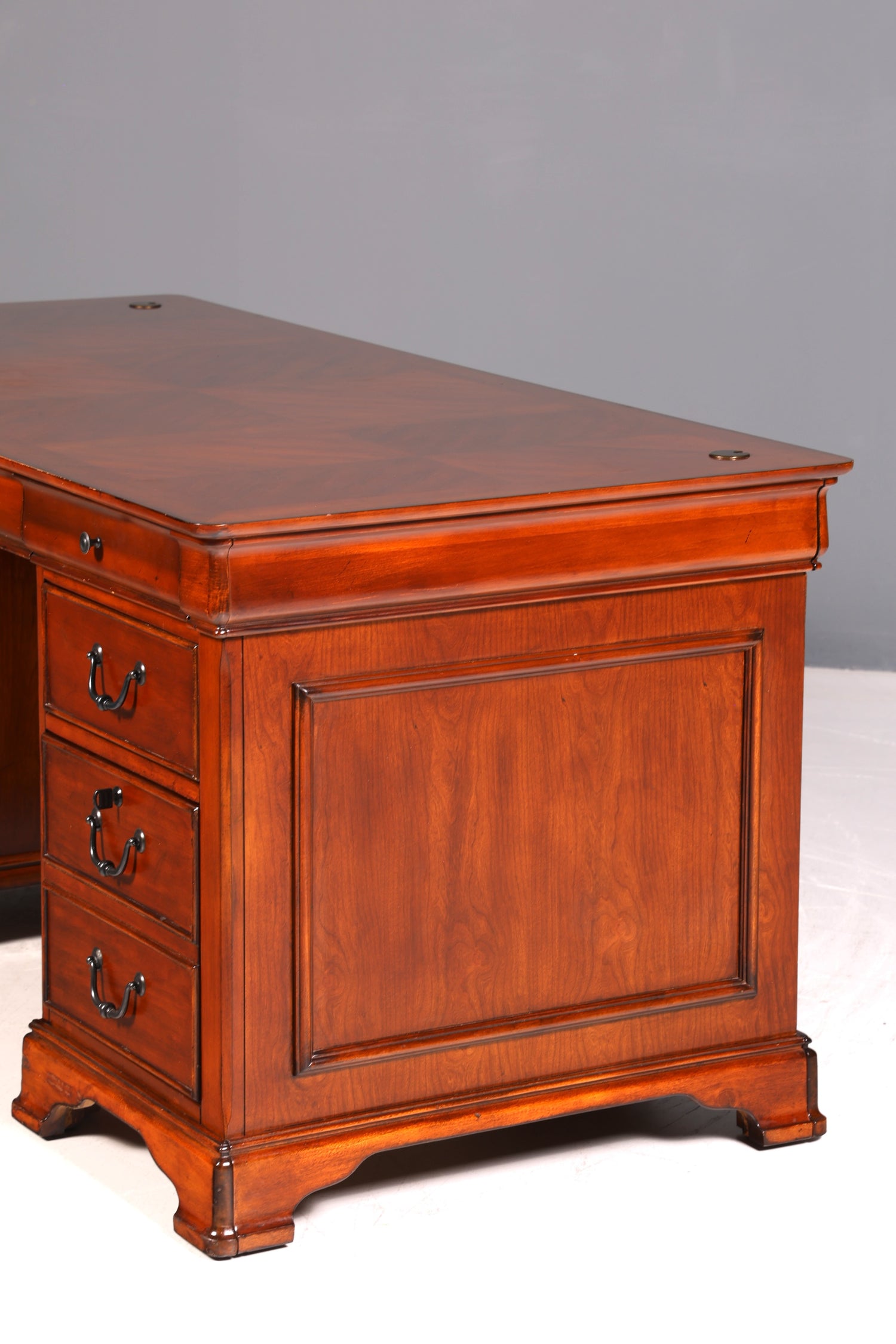 Wunderschöner Englischer Schreibtisch Liberty Furniture  Bürotisch Antik Office Desk
