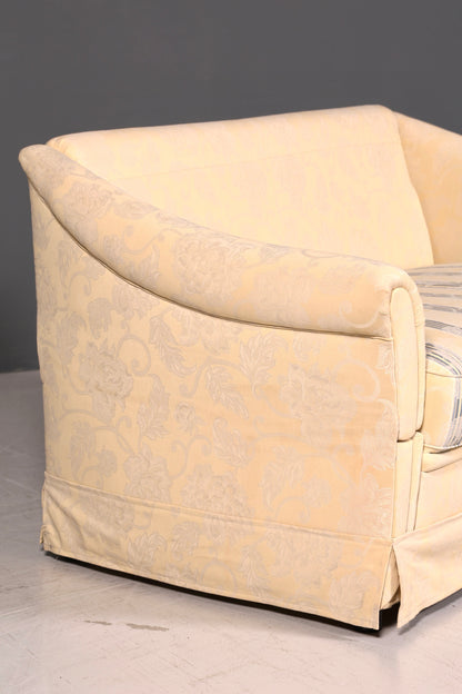 Wunderschönes Landhaus Sofa mit Hocker Englischer Stil Creme 2-Sitzer Couch Stoff Polstersofa Landhausstil Zweisitzer