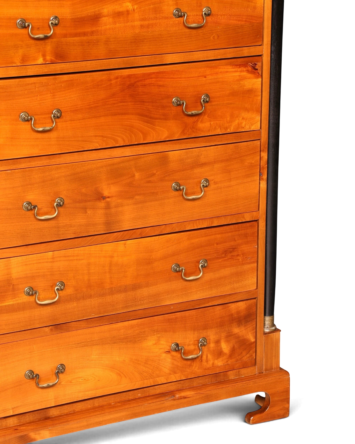 Hauptstadt Möblerei Kommode aus Kirschholz mit fünf Schubladen und antiken Messinggriffen