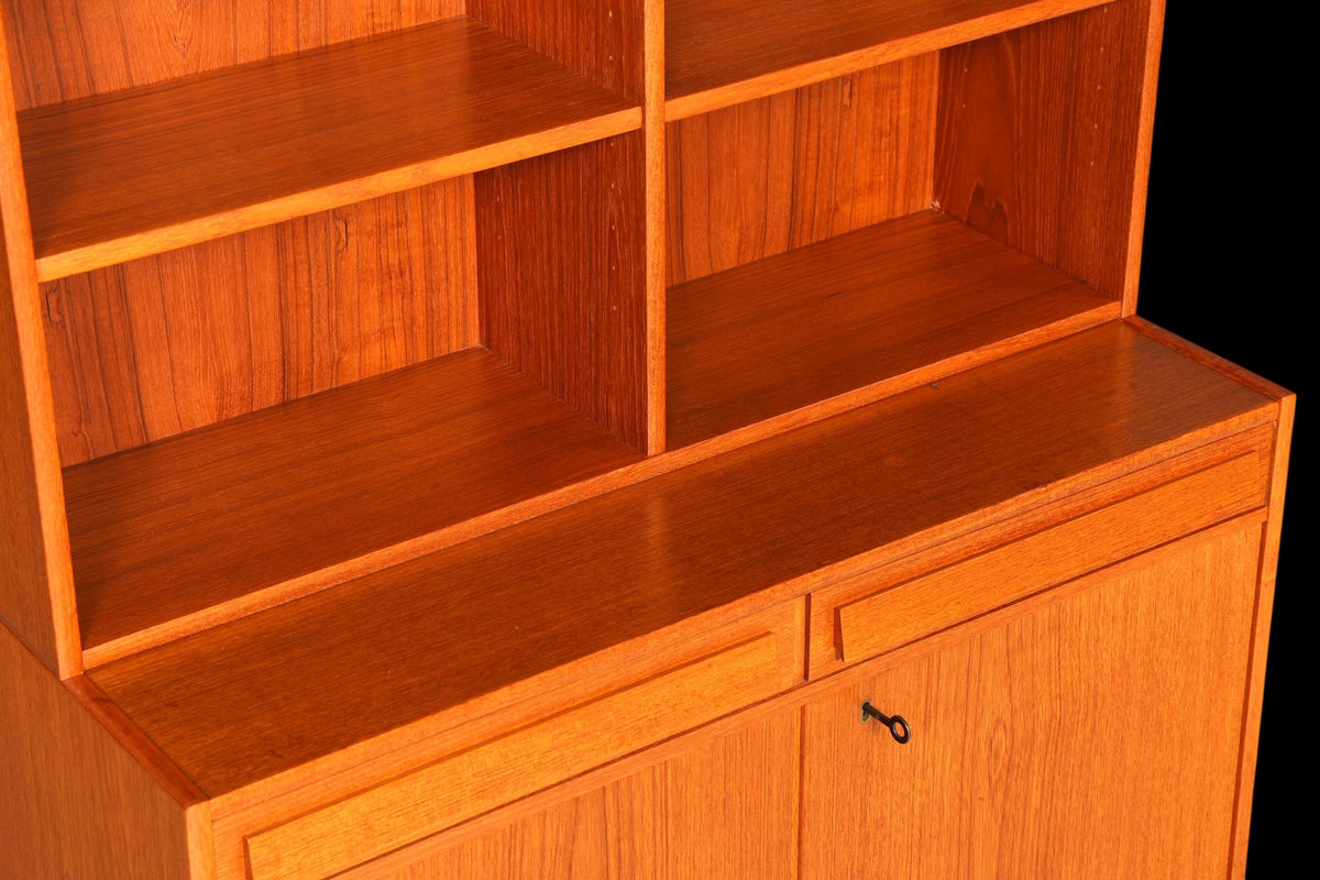 Traumhaftes Mid Century Regal Teak Holz Schrank Danish Design Retro Kommode Vintage Bücherregal 60er Jahre 1 von 2