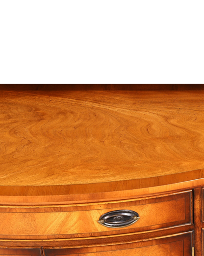 Hauptstadt Möblerei Bevan Funnell Reprodux Sideboard aus massivem Echtholz mit detaillierter Maserung und Schublade