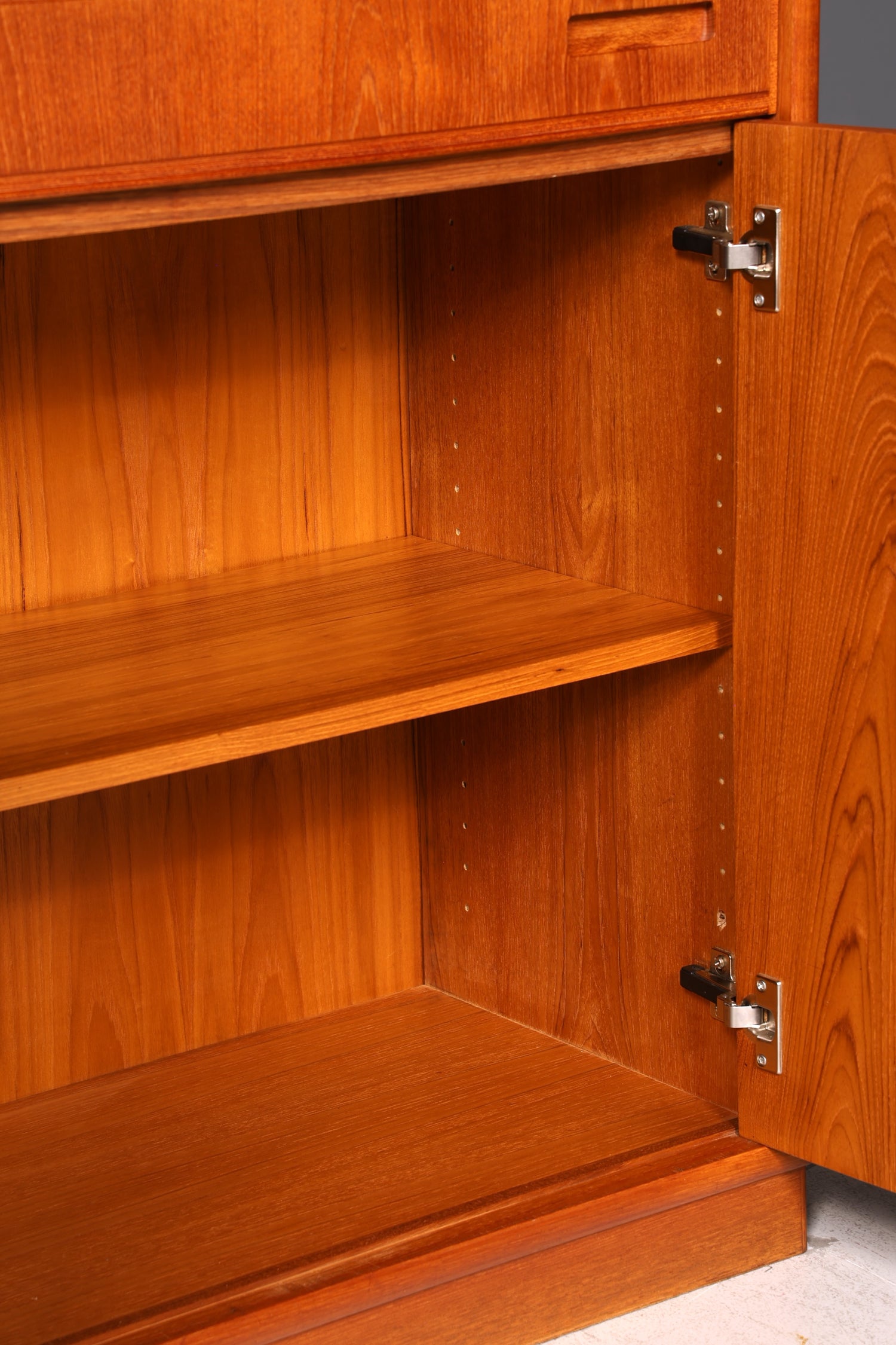 Edle Mid Century Teak Kommode Dänisch Schrank Sideboard Vintage 60er Danish Design