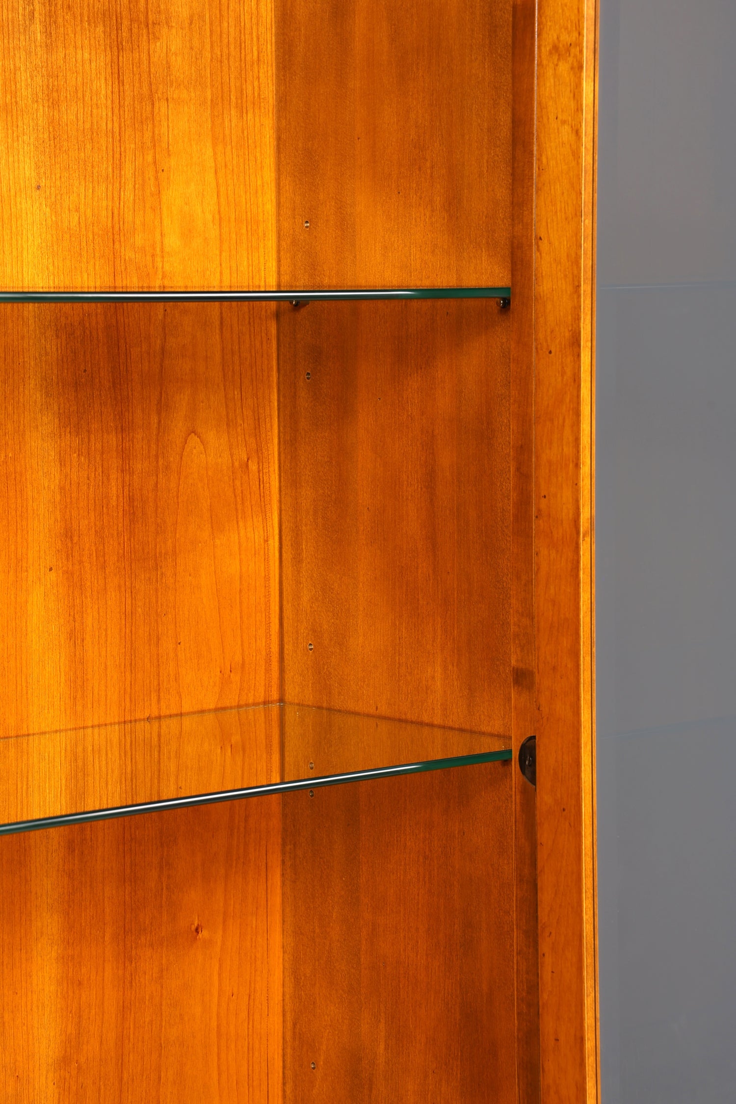 Traumhafte Original Selva Vitrine Antik Stil massiv Holz Buffet Villa Borghese Schrank Regal