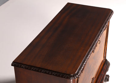 Beautiful Chippendale cabinet, Baroque-style folding cabinet, chest of drawers, antique solid wood