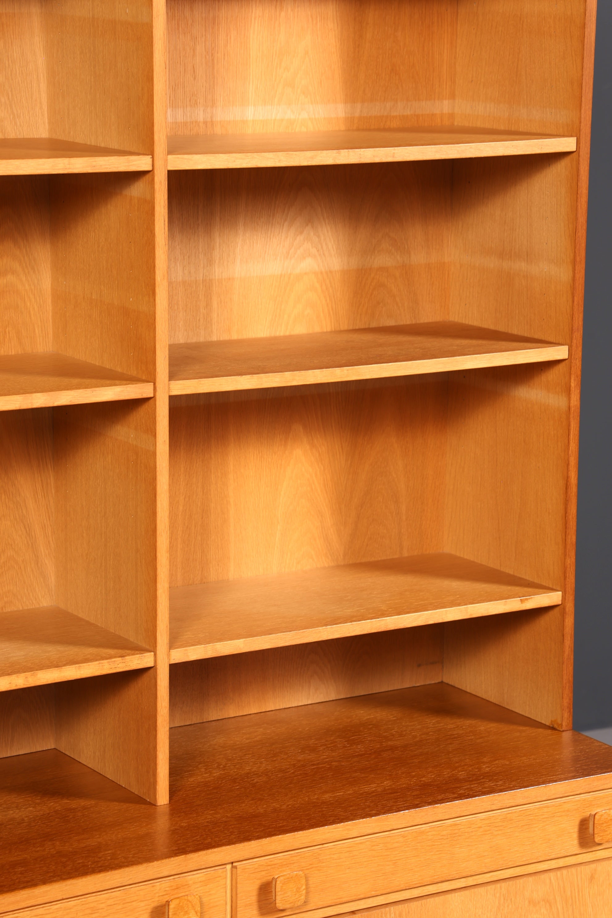 F895 Finish Traumhaftes Mid Century Regal echt Holz Schrank Danish Design Retro Kommode Vintage Bücherregal 60er Jahre