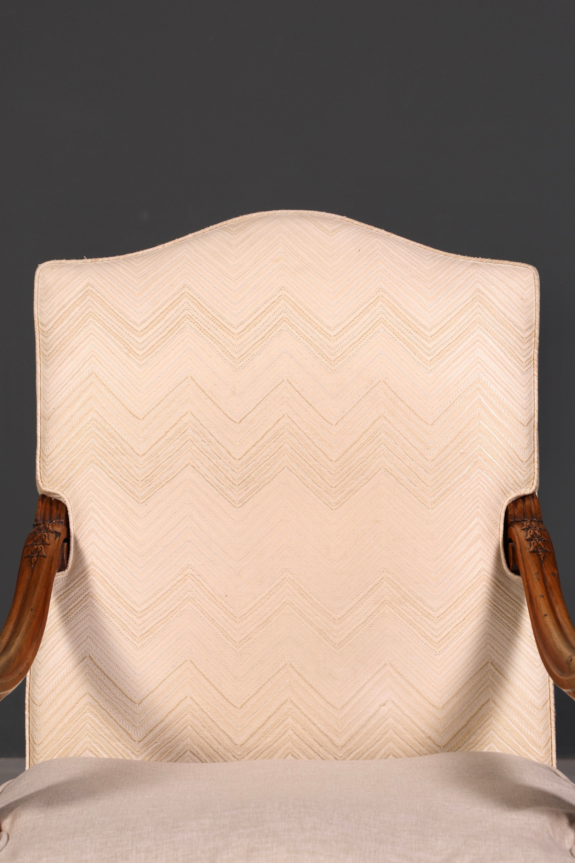 Elegant Louis Philippe Gründerzeit antique armchair with armrests and upholstery, 1 of 2