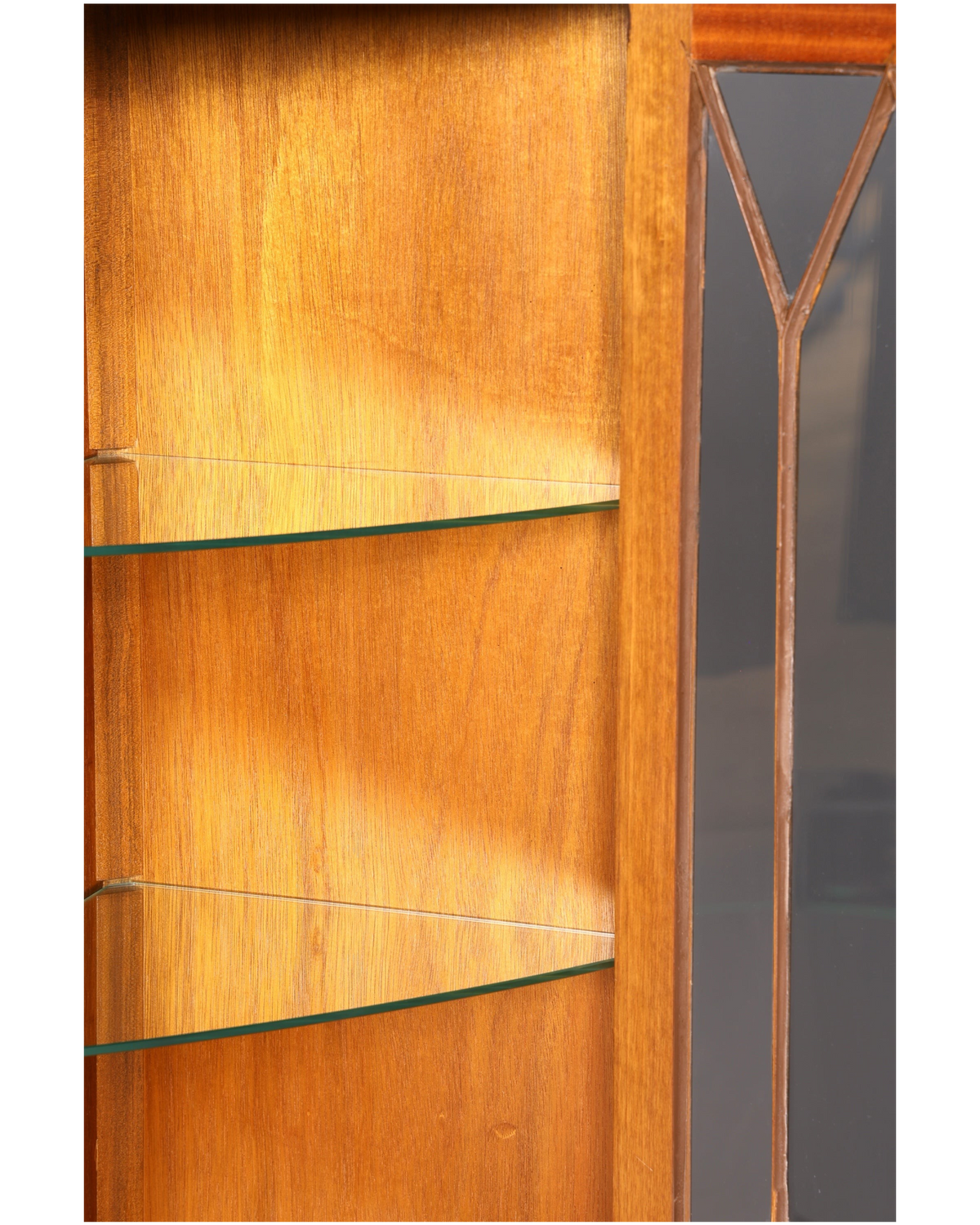 G028 Finish cm Wunderschöne Englische Eckvitrine Mahagoni Antik 60s echt Holz Schrank Eckschrank Glasvitrine
