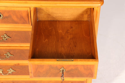 Traumhafte Englische Eibe Kommode echt Holz Vertiko Antik 60er Jahre Schubladenkommode