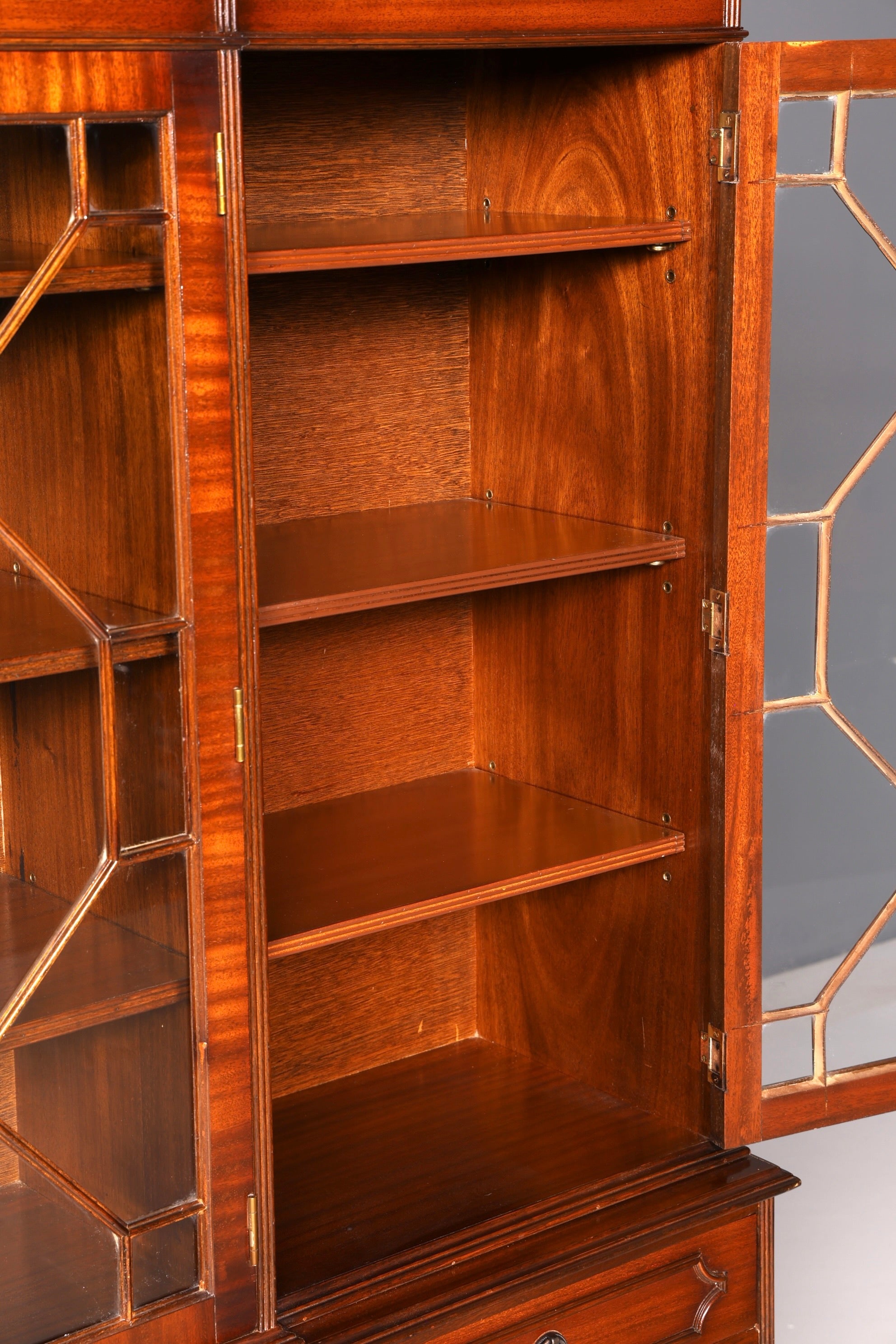 Beeindruckende Englische Vitrine Mahagoni Bibliothek Bücherschrank Glasvitrine Buffet Schrank Antik Vintage