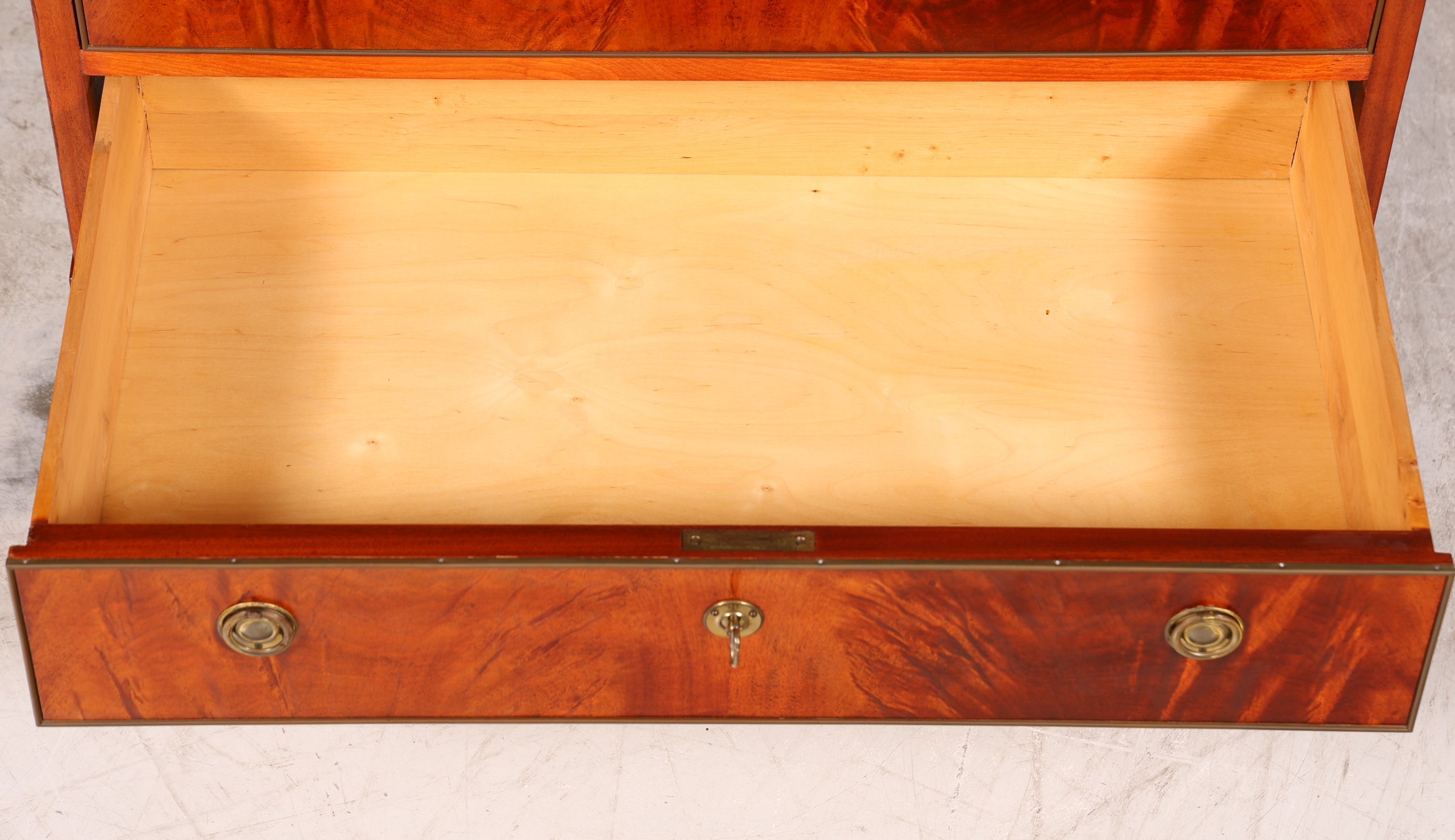 Stilvoller Sekretär im Louis Seize Stil Büro Kommode Empire Englisch Schreibkommode Schreibtisch