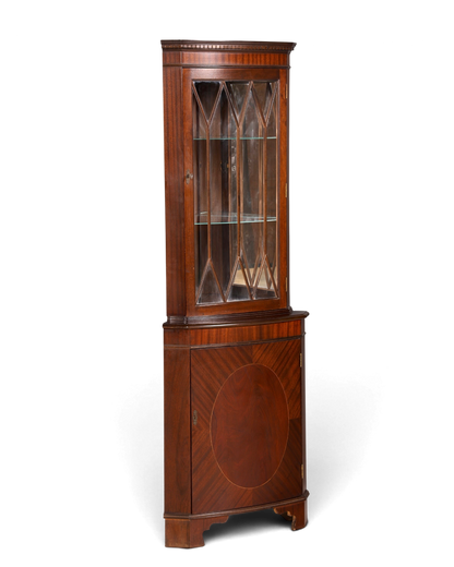 Hauptstadt Möblerei englische Eckvitrine aus Mahagoni mit Glas-Sprossentür und geschlossener Unterschrank-Basis