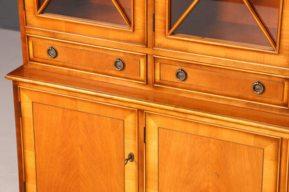 G720 Finish cm Wunderschöne Englische Vitrine Bücherschrank Buffet Antik Stil Englisch Eibe Glasvitrine Bibliothek (Kopie)