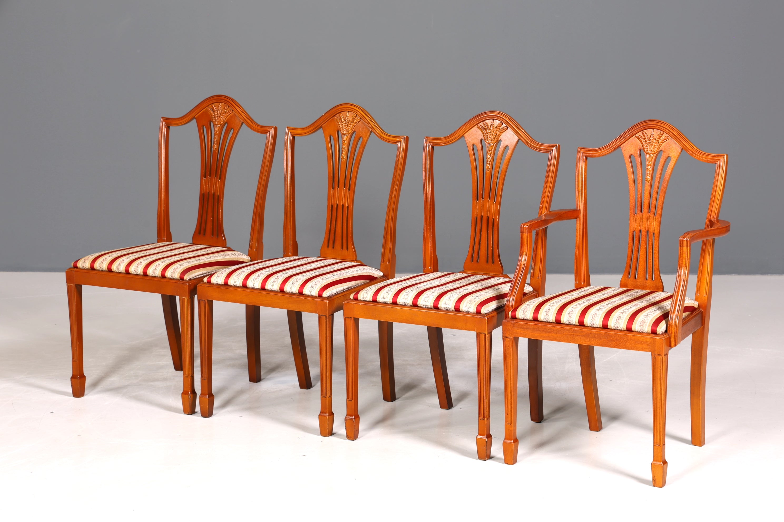4x Edle Englische Stühle im Hepplewithe Stil Englisch Dining Chairs Küchenstühle Stuhlset