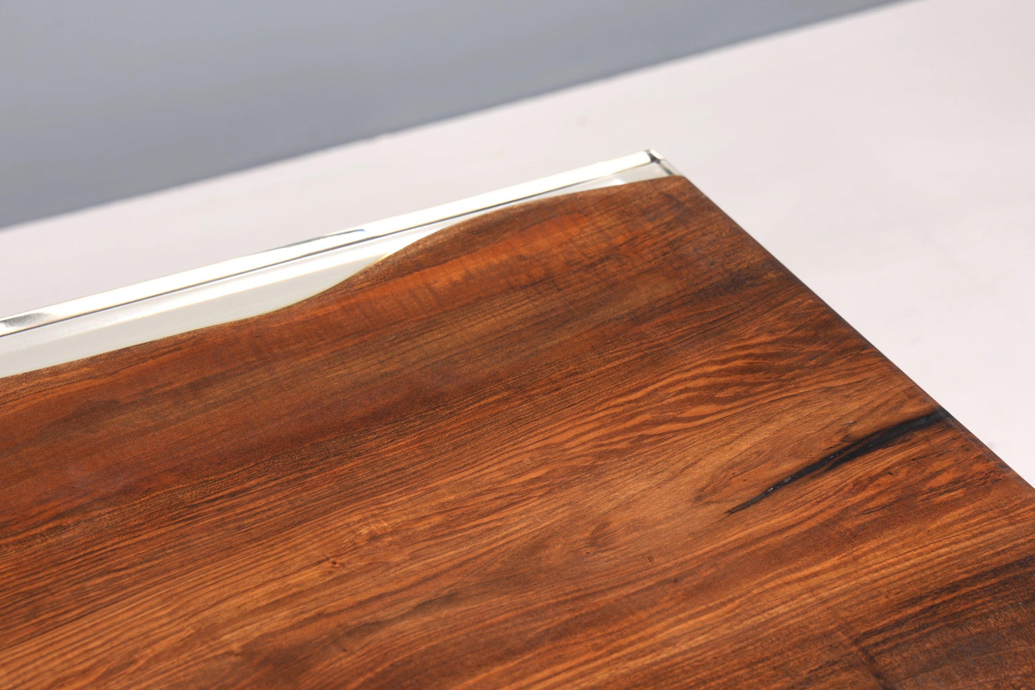 Beeindruckender Epoxidharz Tisch 160-90cm Nussbaum Esszimmer Tisch Epoxy Küchentisch massiv Holz