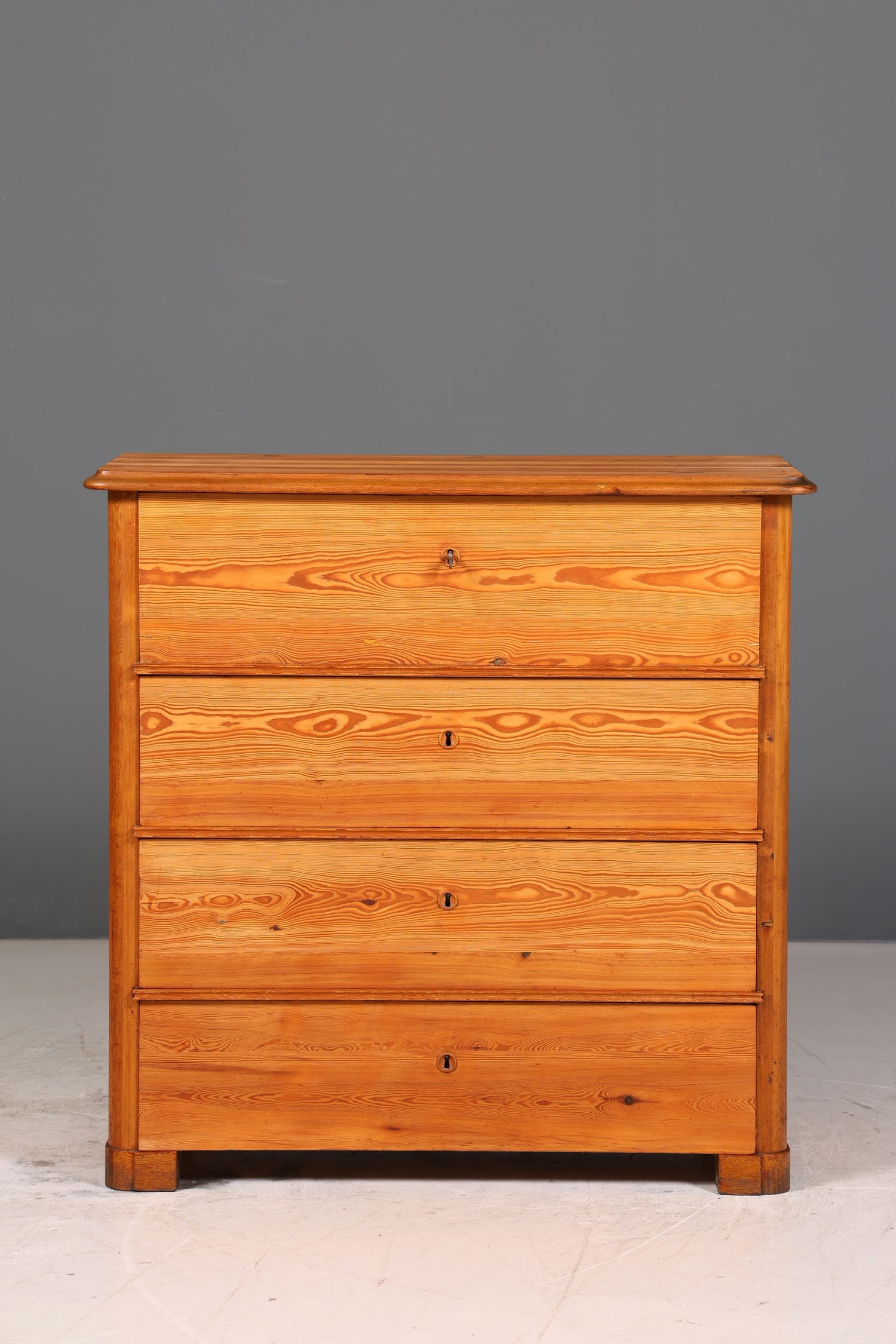 Stilvolle Biedermeier Kommode Antik Schrank Schubladenkommode Weichholz Wäschekommode