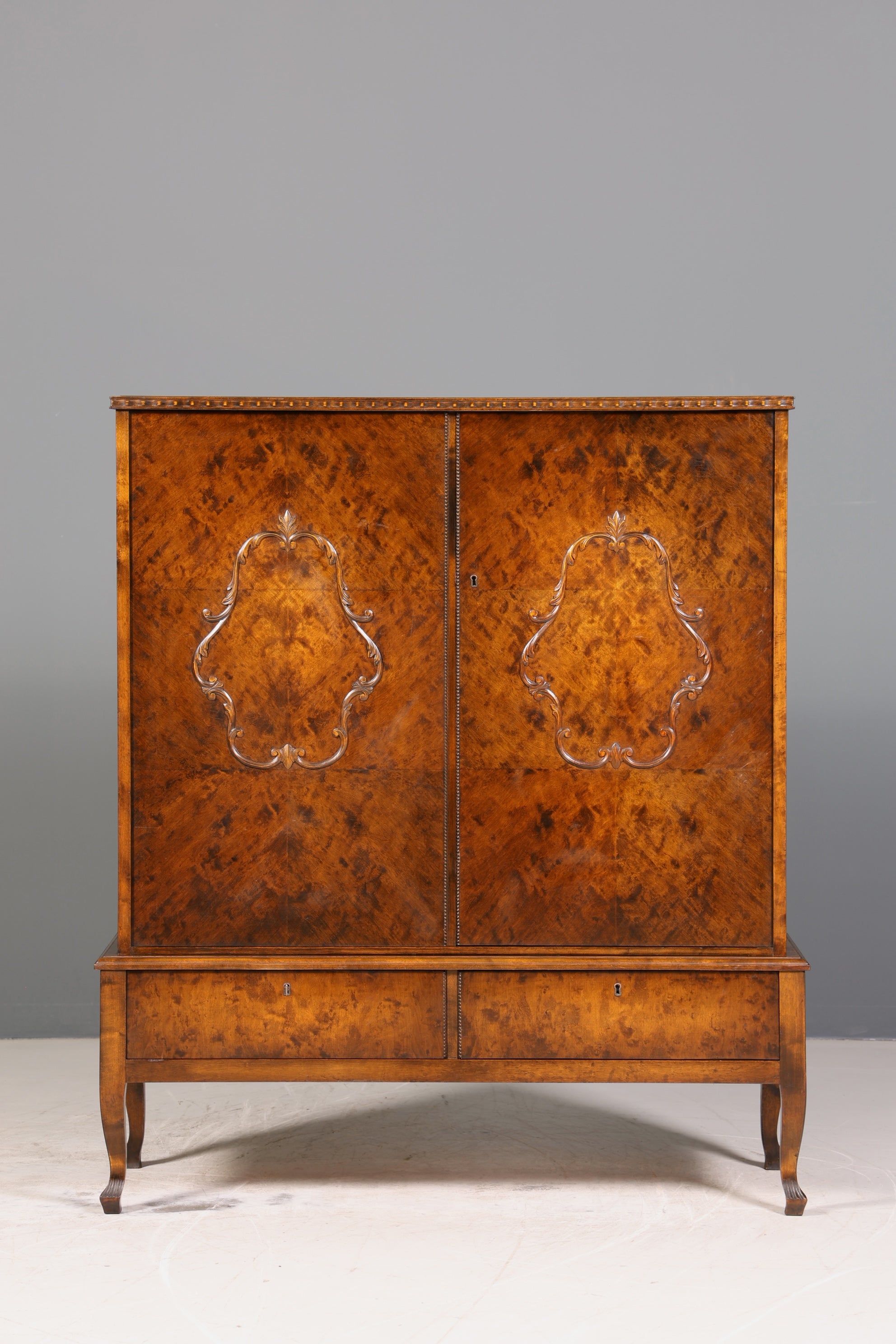 Stilvoller Chippendale Schrank Barock Stil Vertiko Highboard Antik 50s 60s Kommode