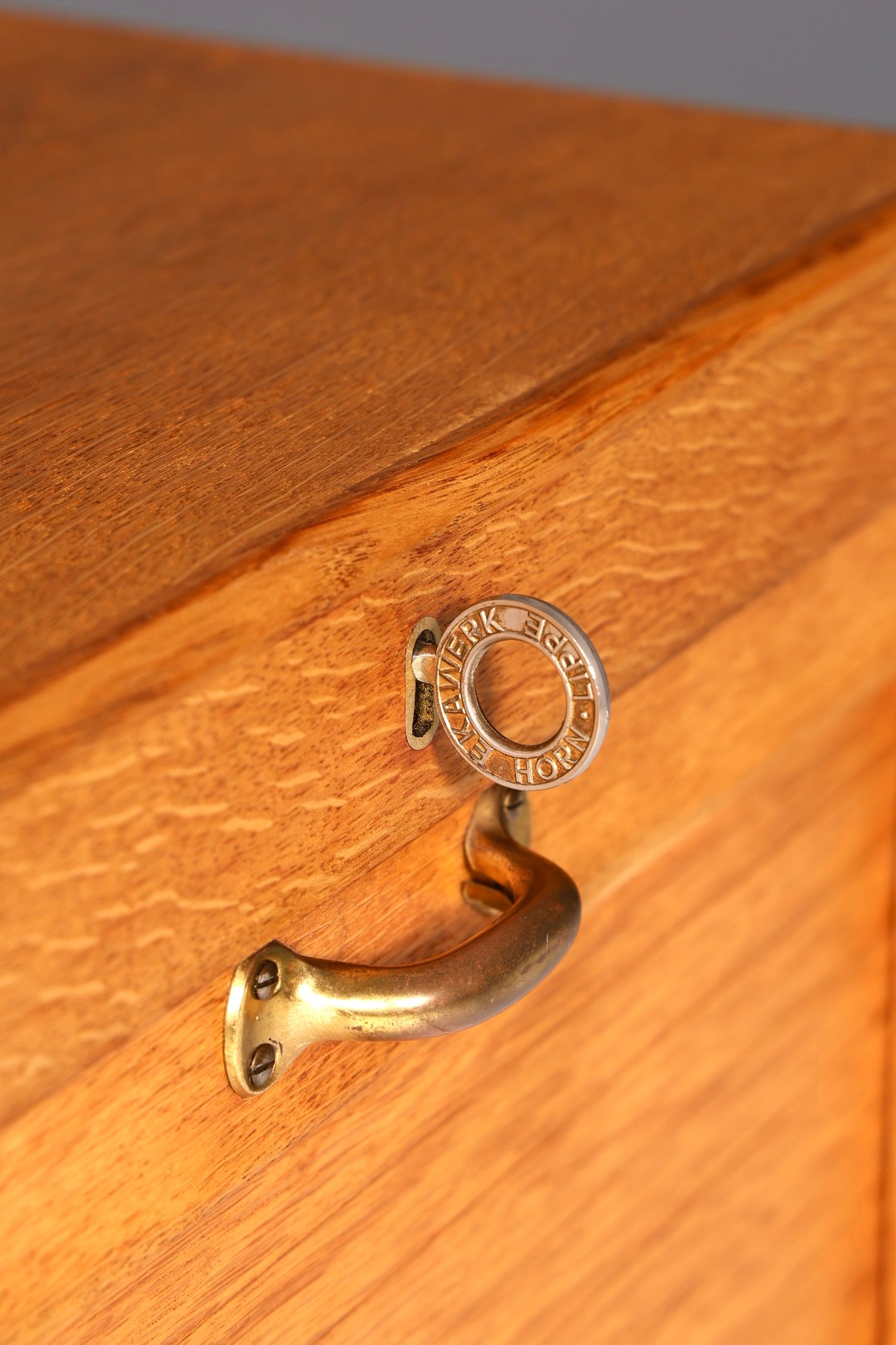 G090 Finish cm Schlichter Mid Century Rollladenschrank Bauhaus Apothekerschrank Art Deco Büro Aktenschrank