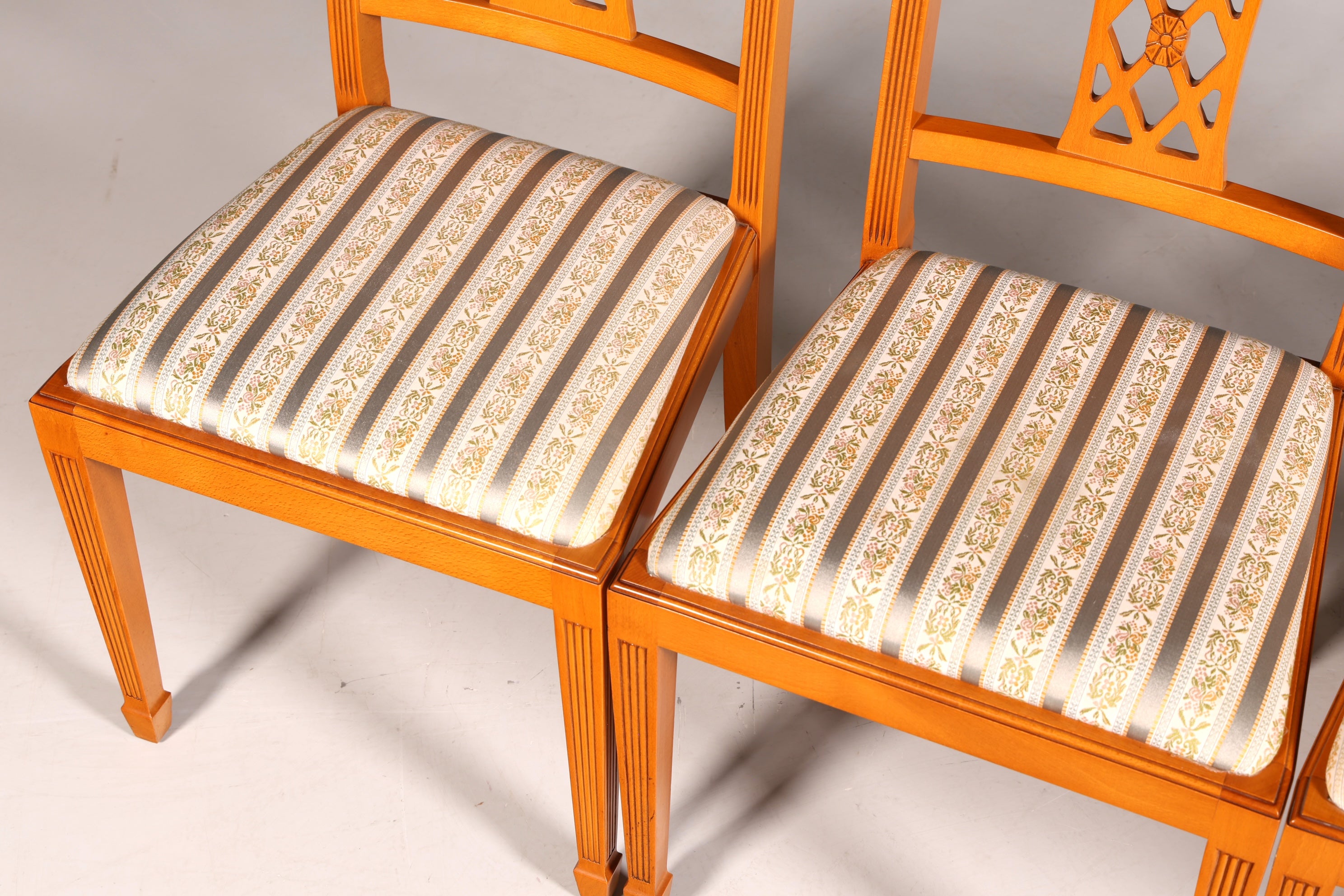 G091 Finish cm 4x Edle Englische Stühle Englisch Dining Chairs Antik 60er Jahre Regency Küchenstühle Stuhlset (Kopie)