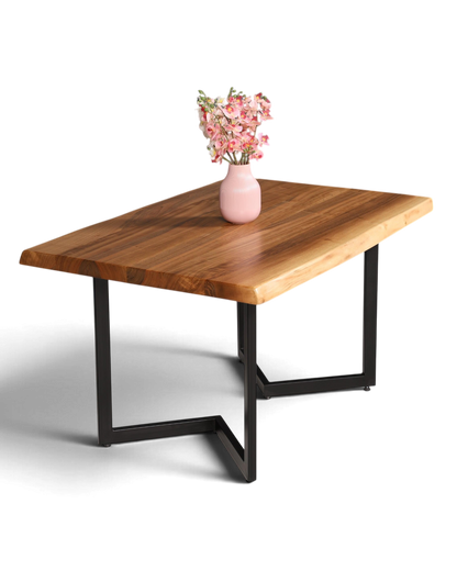 Stilvoller Nussbaum Tisch 140-90cm Esszimmer Tisch Baumkanten Platte massiv Holz Küchentisch