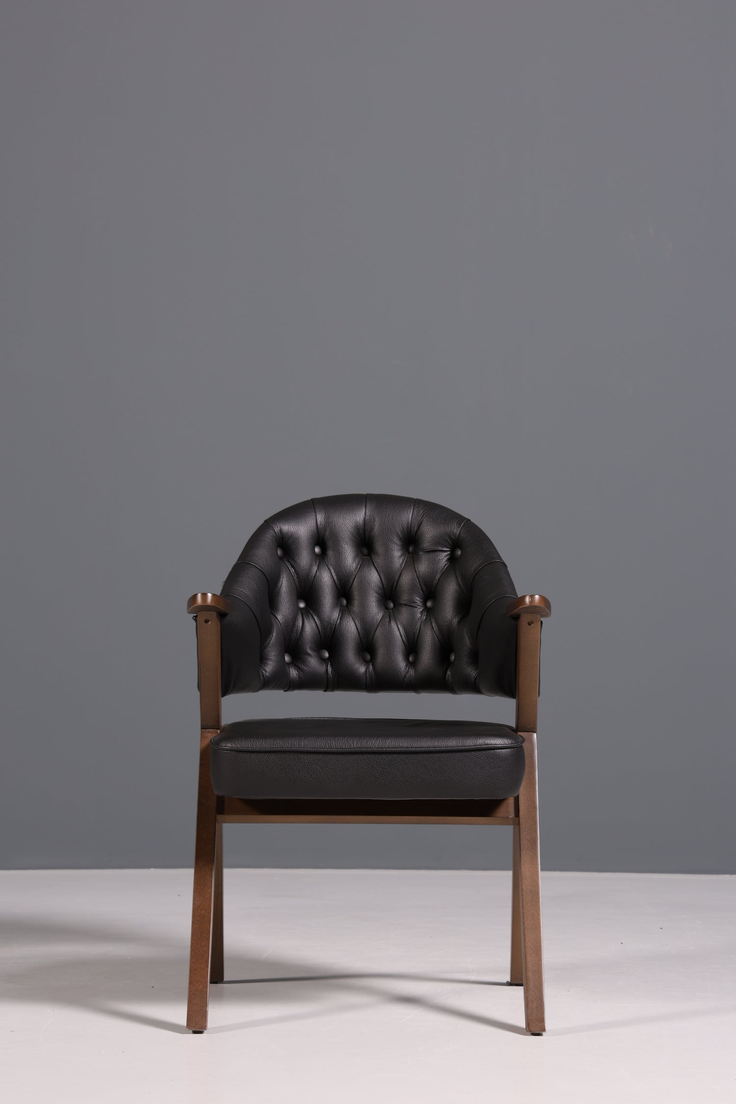 Luxuriöser &quot;Manchester Black&quot; Stuhl Chesterfield Stil  Bürostuhl Esszimmerstuhl Lounge Stuhl