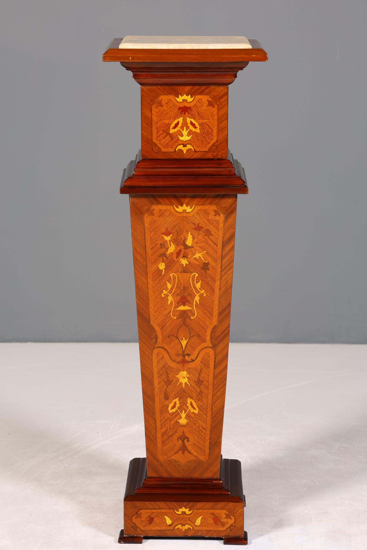 Traumhafte Barock Stil Säule Louis XV Blumensäule Naturstein Marmor Ablage