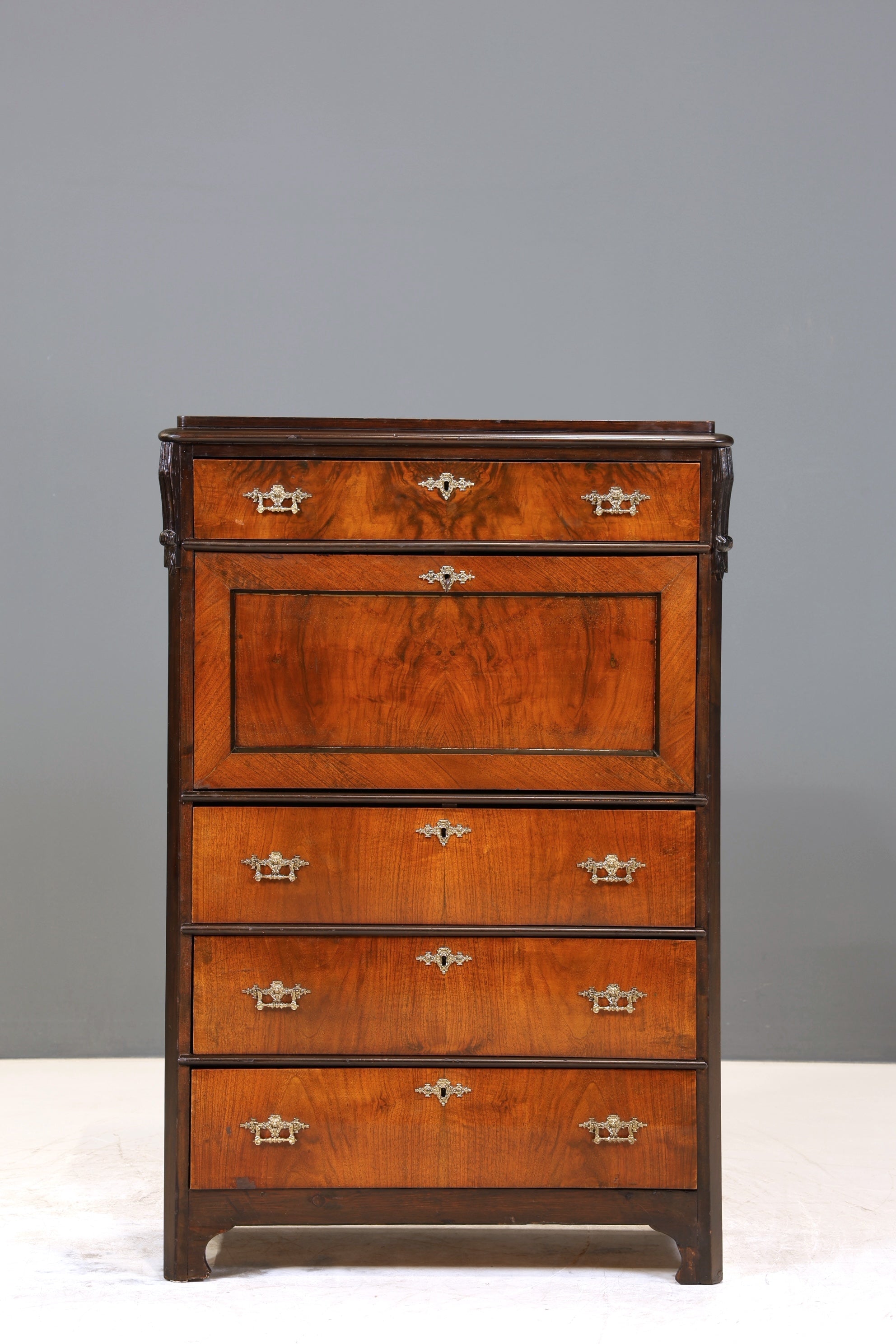 Stilvoller Gründerzeit Sekretär Vertiko Nussbaum Jugendstil Highboard Kommode um 1880