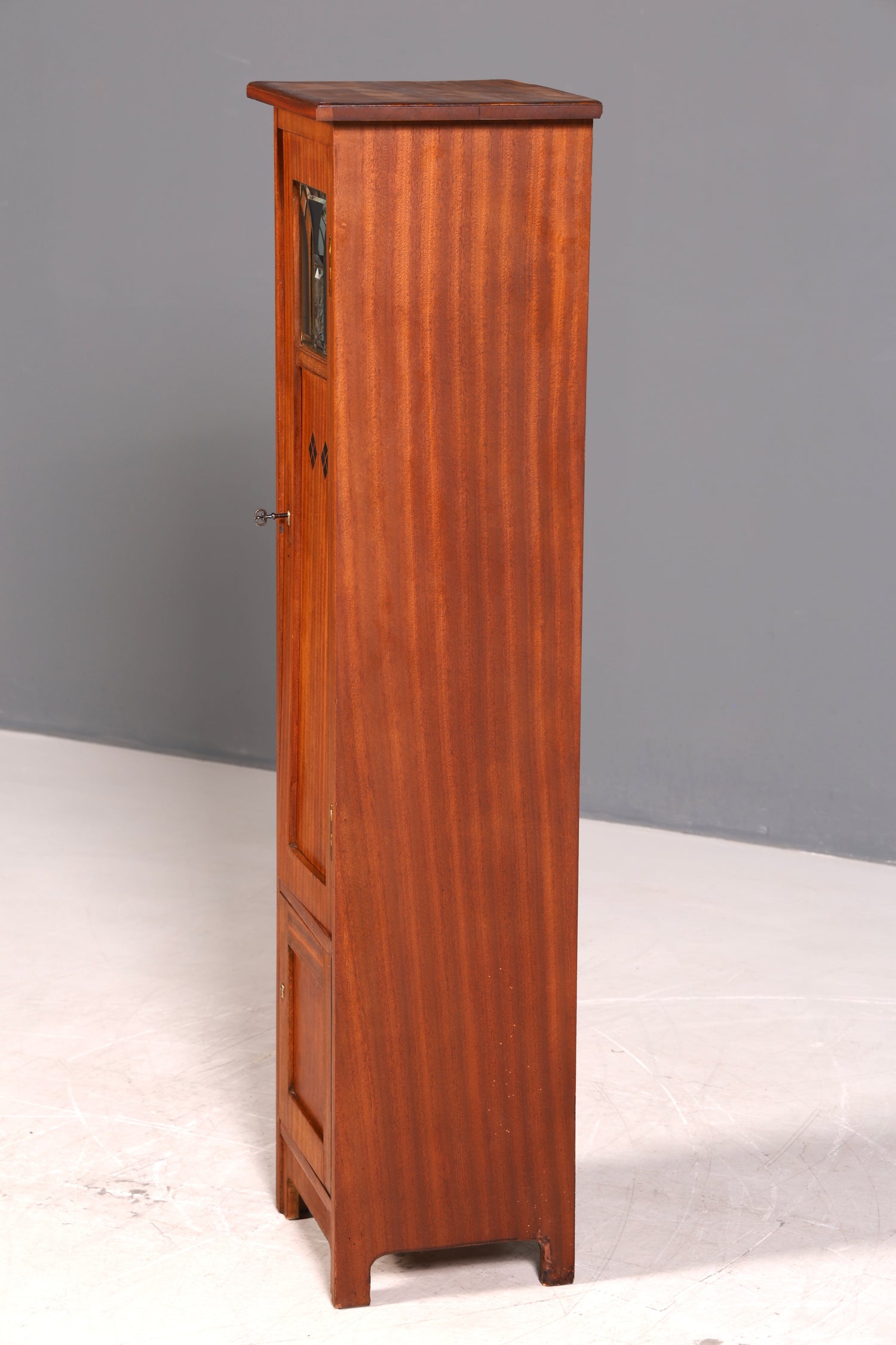 Prachtvolle Jugendstil Vitrine Antiker Bücherschrank Eiche Schrank Glasvitrine Geschirrschrank