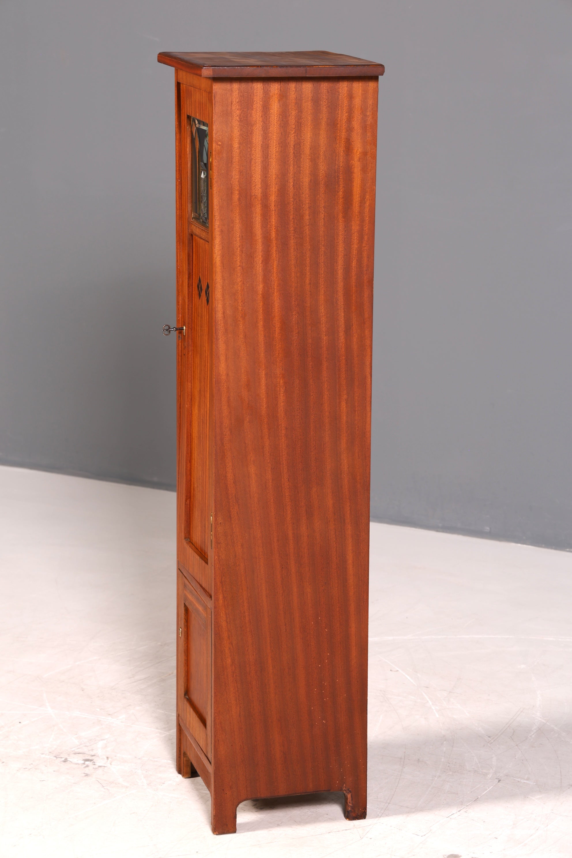 Prachtvolle Jugendstil Vitrine Antiker Bücherschrank Eiche Schrank Glasvitrine Geschirrschrank