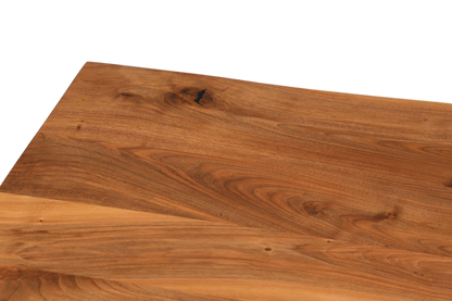Beeindruckender Nussbaum Tisch 160cm-90cm Esszimmer Tisch Baumkanten Platte massiv Holz Küchentisch