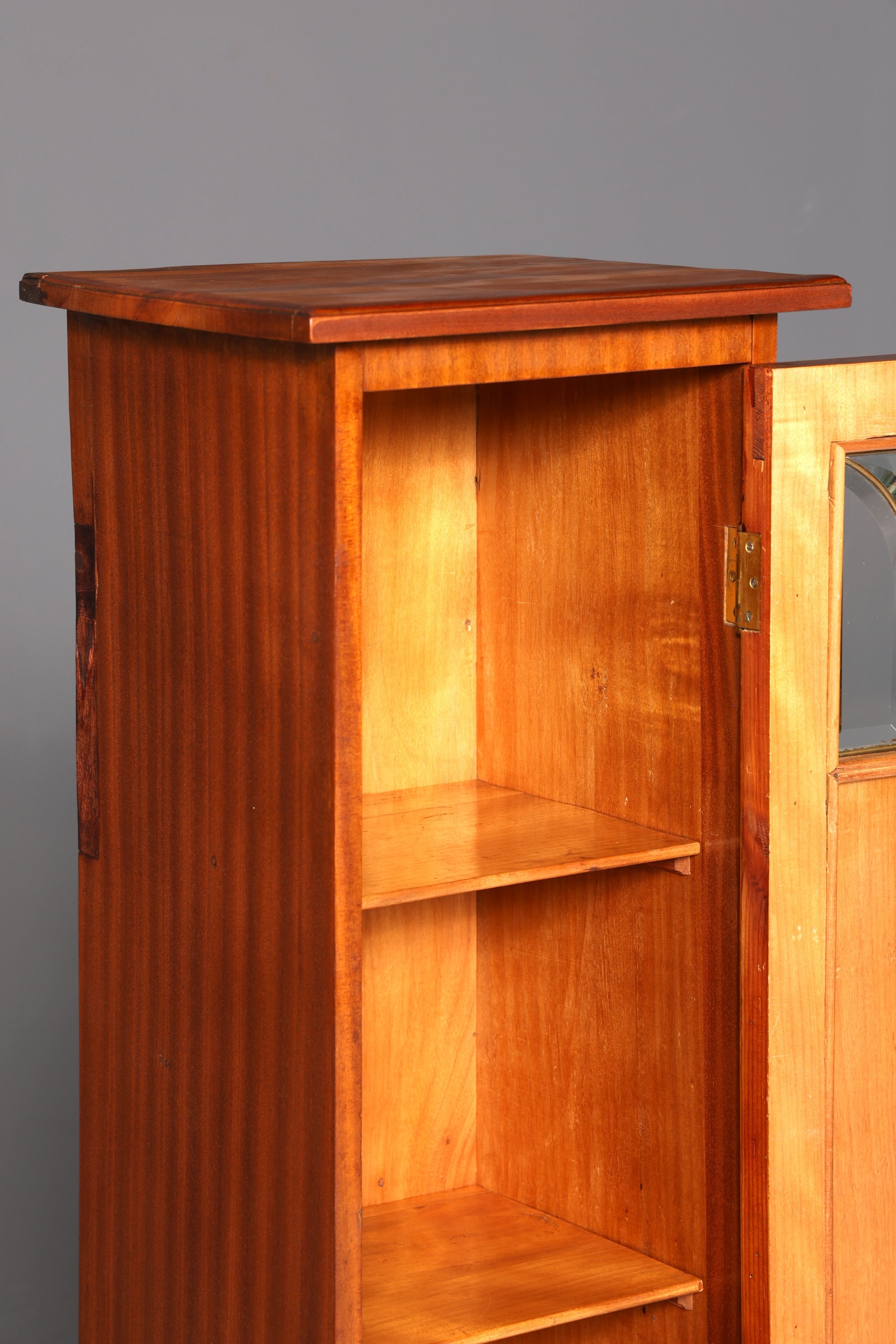 Prachtvolle Jugendstil Vitrine Antiker Bücherschrank Eiche Schrank Glasvitrine Geschirrschrank