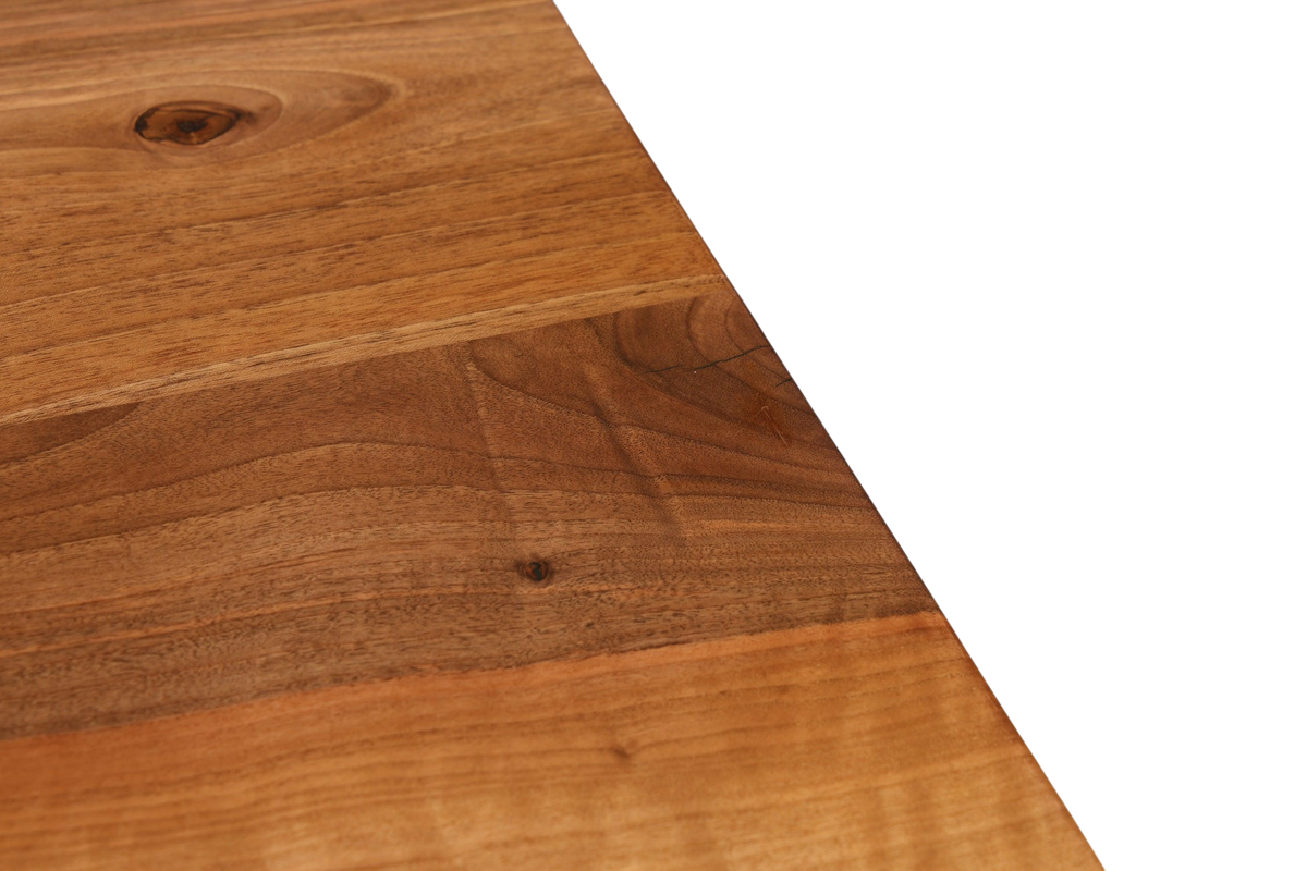 Stilvoller Nussbaum Tisch 180cm-95cm Esszimmer Tisch Baumkanten Platte massiv Holz Küchentisch