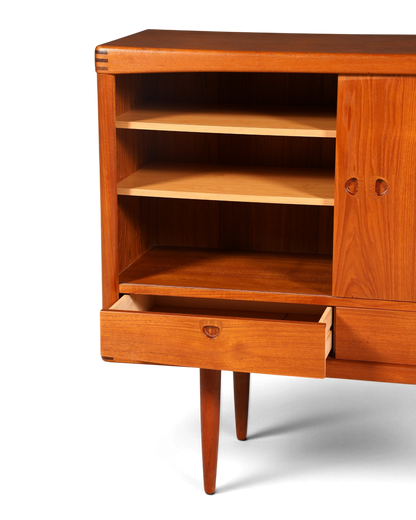 Hauptstadt Möblerei Bramin teak highboard, 60&