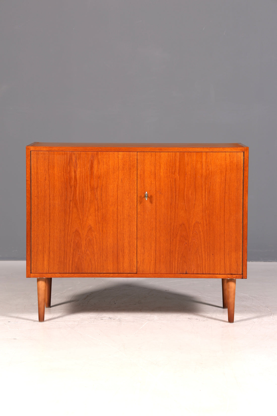 Traumhafte Mid Century Kommode Vintage Sideboard Retro Flur Kommode 60s Schrank Regal