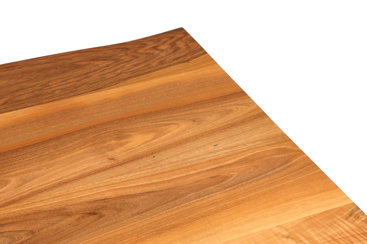 Beeindruckender Nussbaum Tisch 180cm-95cm Esszimmer Tisch Baumkanten Platte massiv Holz Küchentisch