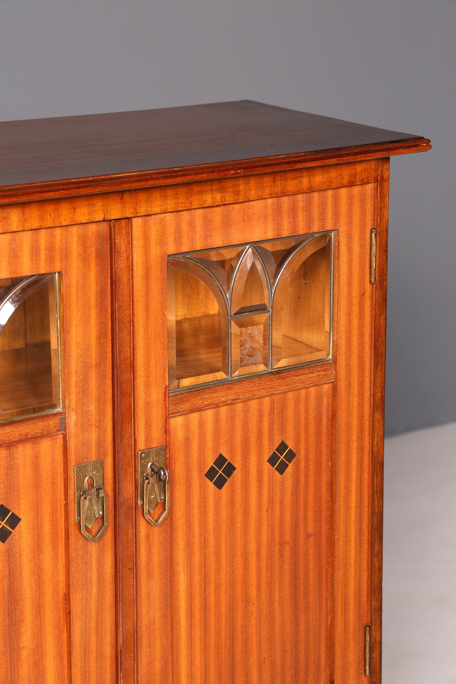 G776 Finish Traumhafte Jugendstil Vitrine Antike Holz Bücherschrank Eiche Antik Schrank Geschirrschrank (Kopie)
