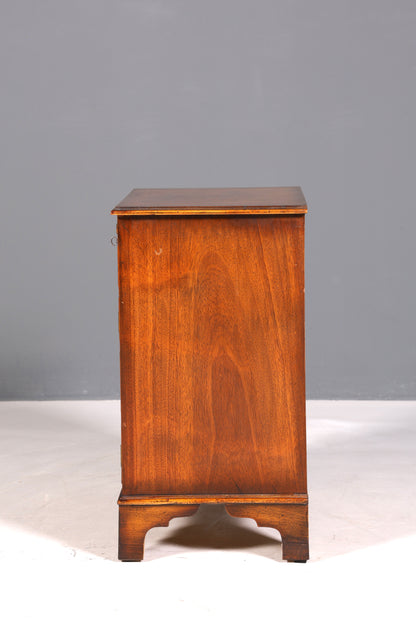 Wunderschöne Englische Kommode Eibe Longdale Reproductions Schrank UK