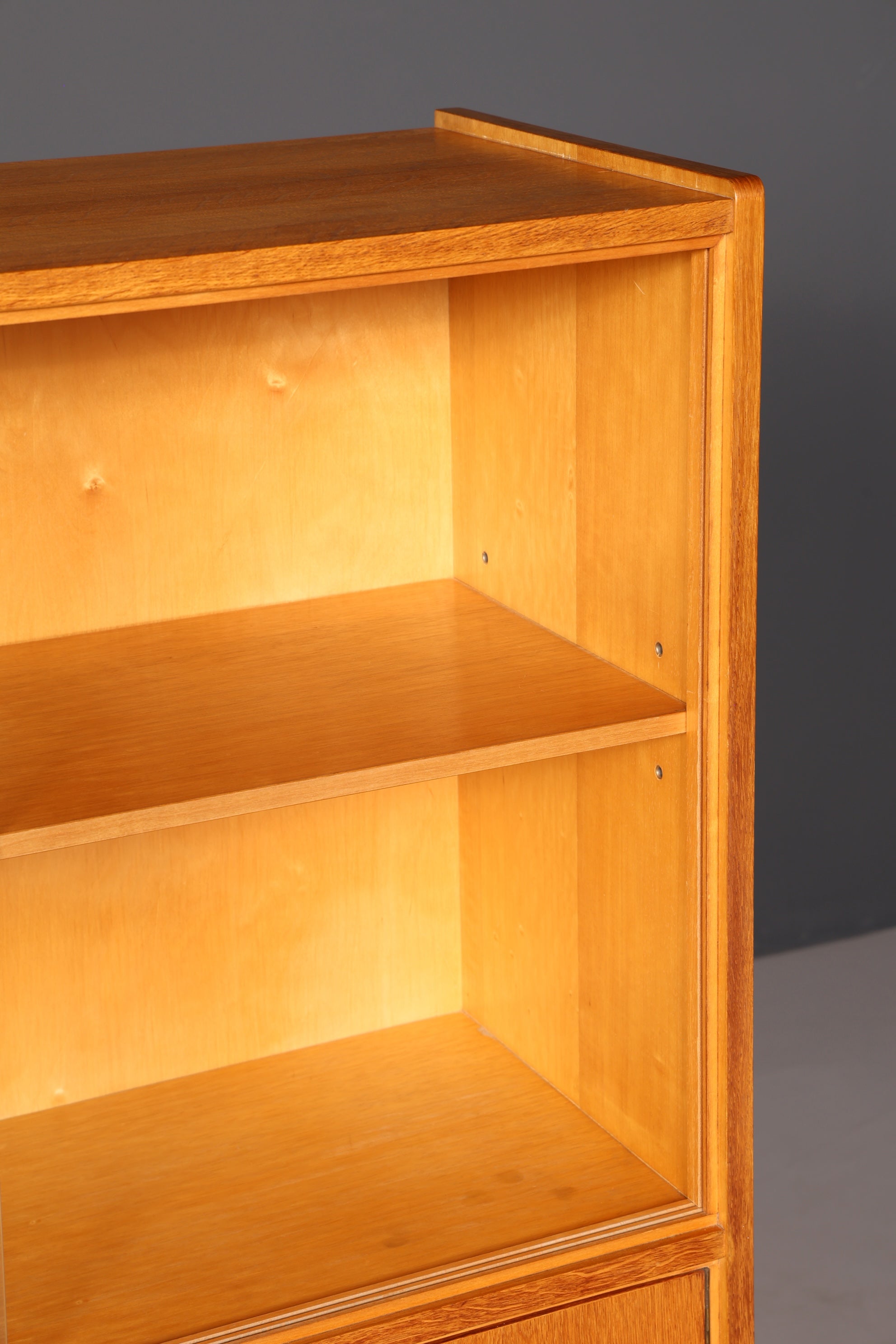 Wunderschöne Mid Century Vitrine Retro Regal Vintage Bücherregal Schrank VEB