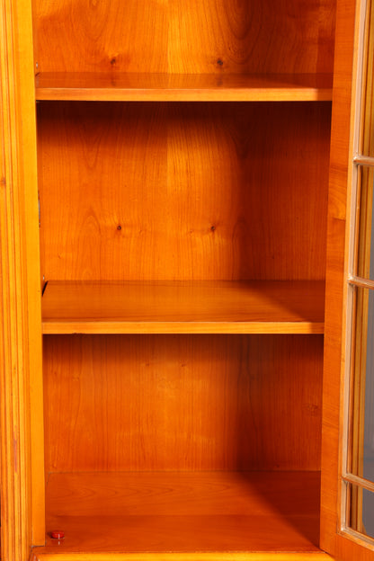 Traumhafte Englische Vitrine Bücherschrank Buffet Antik Stil Englisch Eibe Glasvitrine Bibliothek