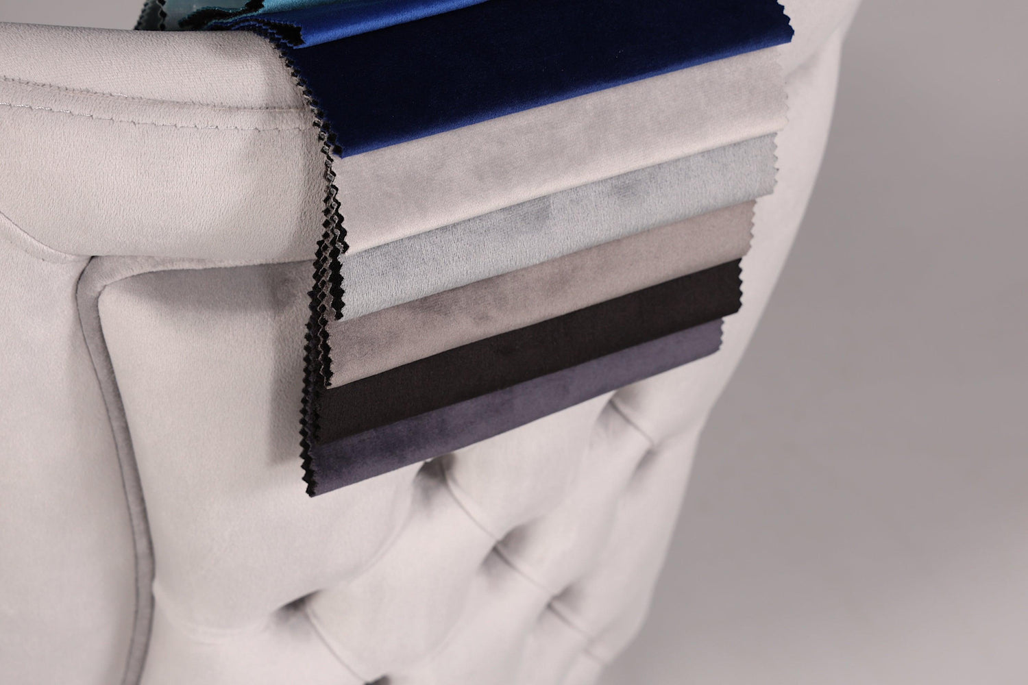 Edler Chesterfield Esszimmerstuhl &quot;Valencia&quot; in Grau