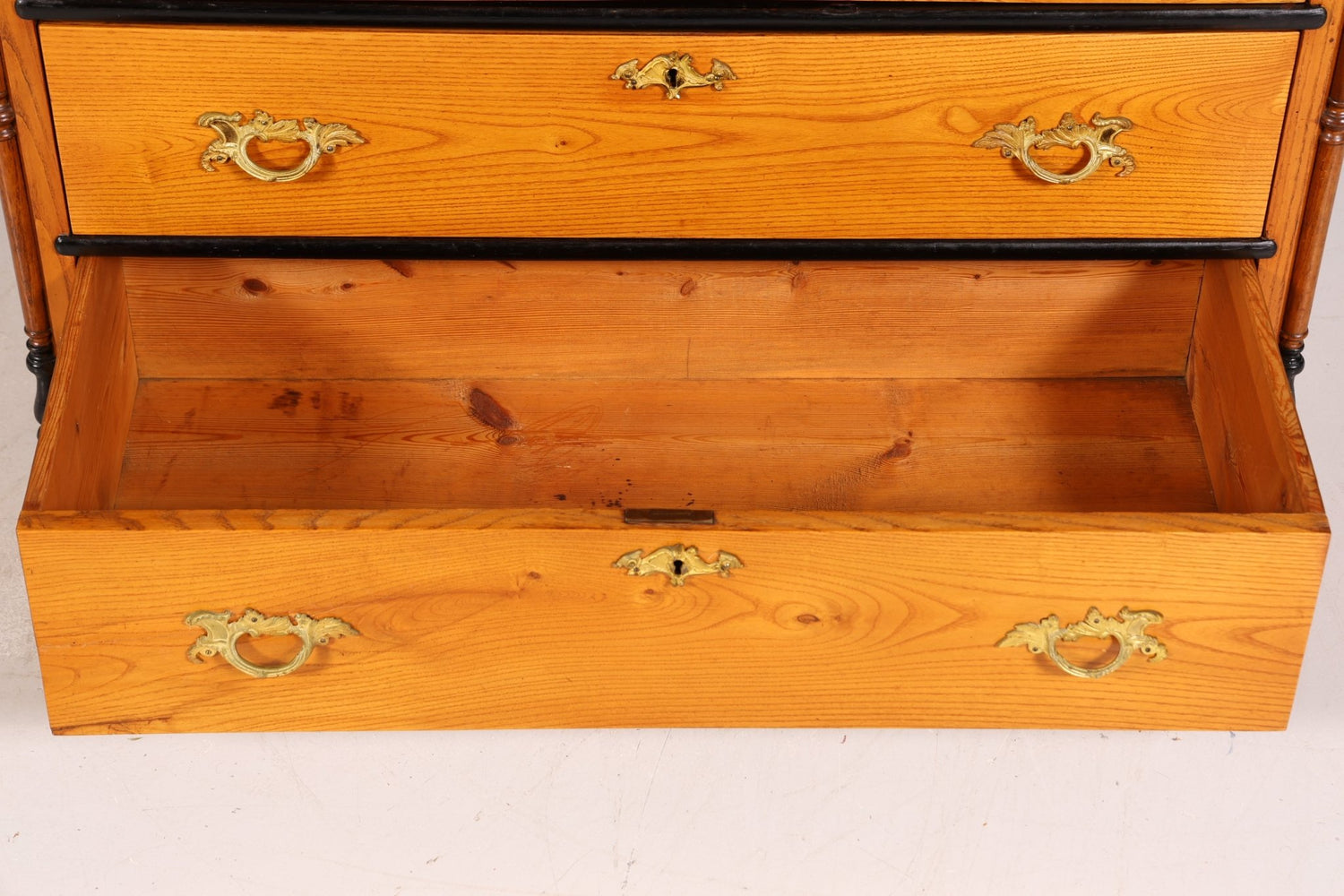 Stilvoller Louis Philippe Sekretär um 1880 Gründerzeit Antik Schrank Chiffoniere