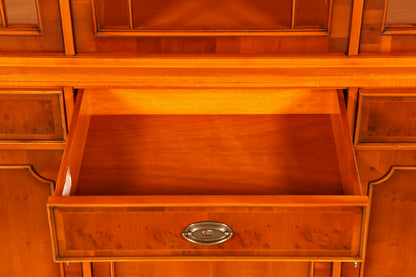 G143 Finish cm Wunderschöne Original Heldense Vitrine Englische Eibe Bücherschrank Buffet Antik Stil Glasvitrine