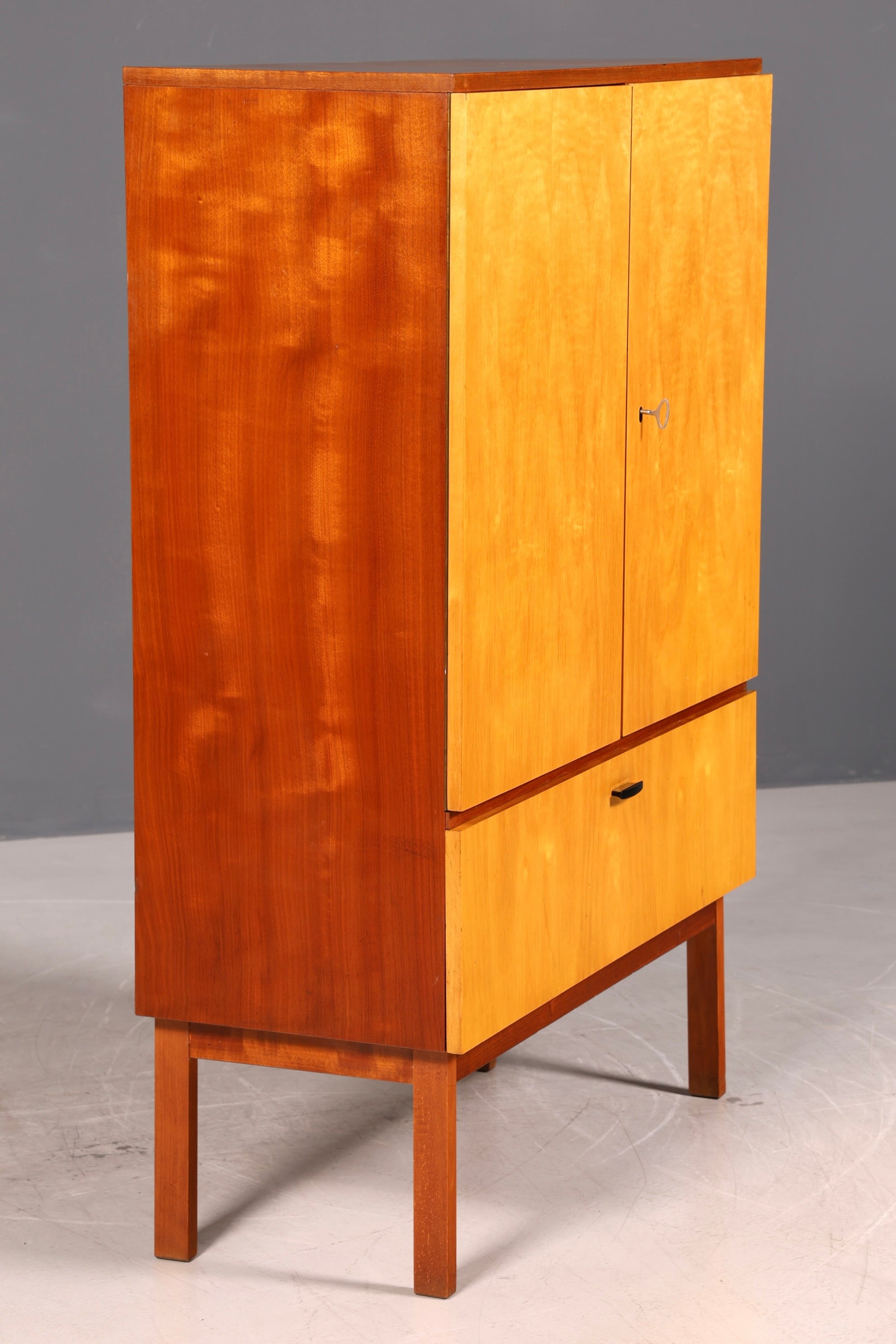 Mid Century Schrank 60er Jahre Wäscheschrank Aktenschrank Kommode Vintage Holz