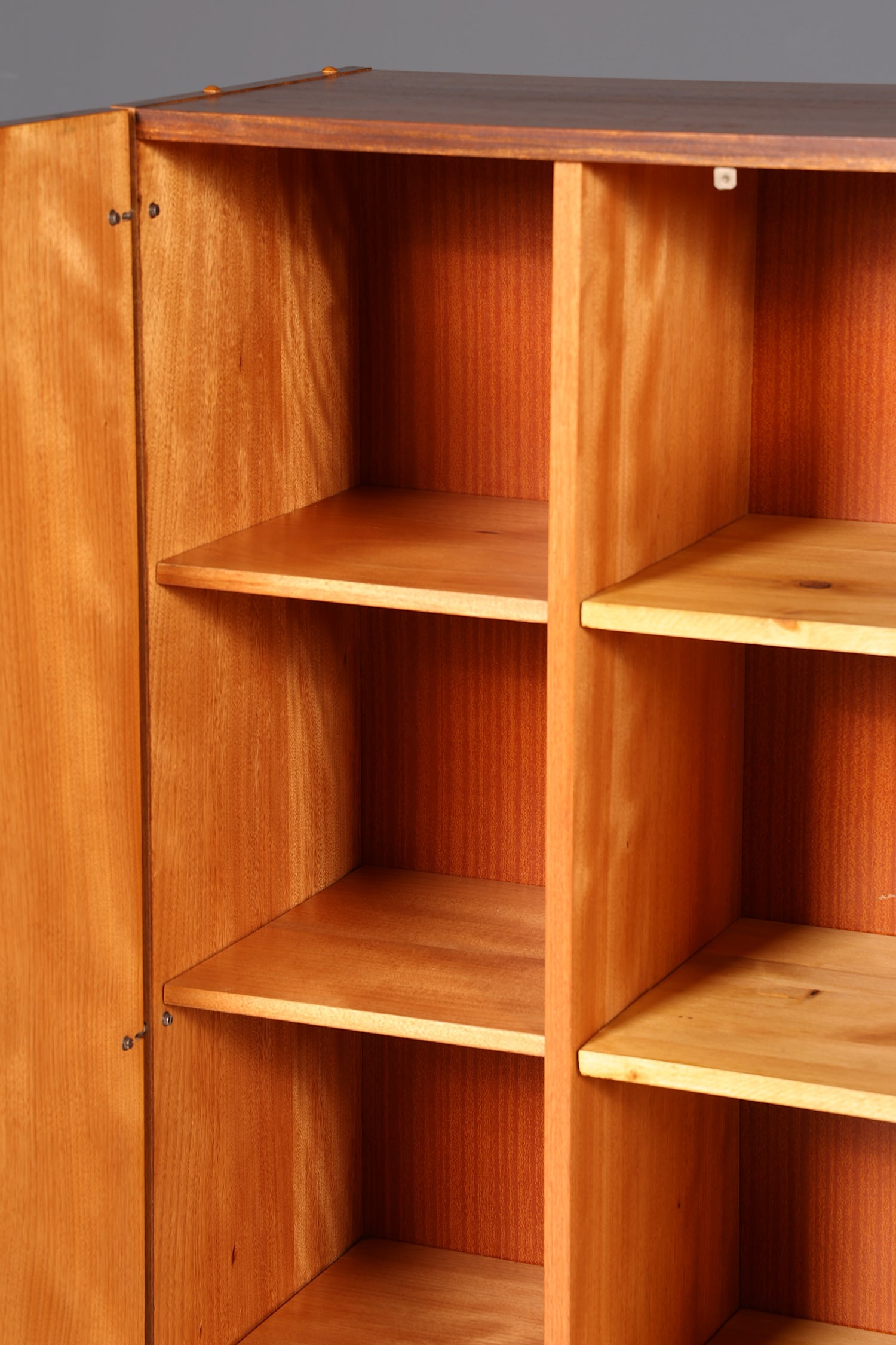 Traumhafter Mid Century Kleiderschrank Vintage Schrank Retro Wäscheschrank Dielenschrank 60s Holz