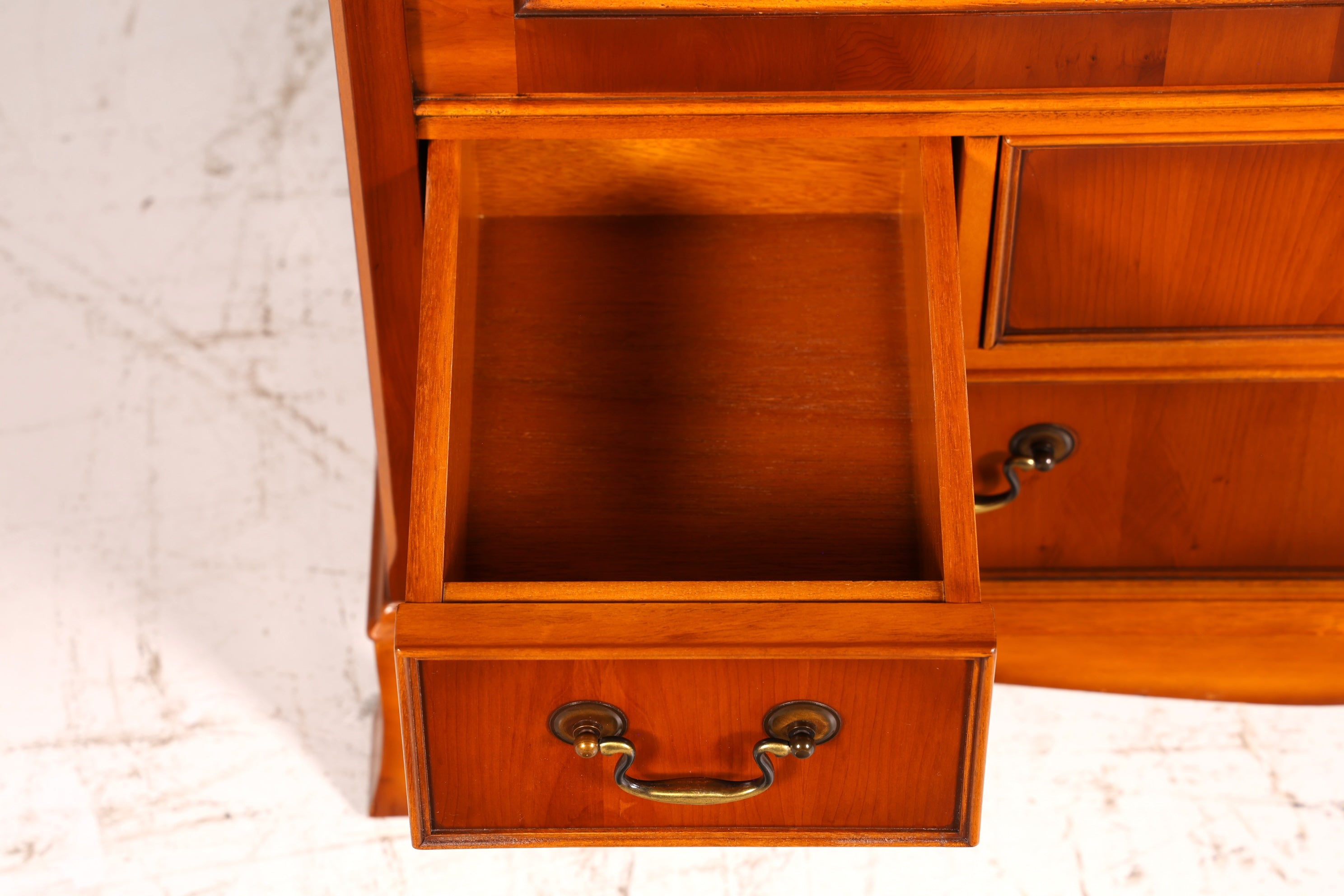 Beautiful Original Heldense Display Cabinet, English Yew Bookcase, Glass Cabinet with Lighting