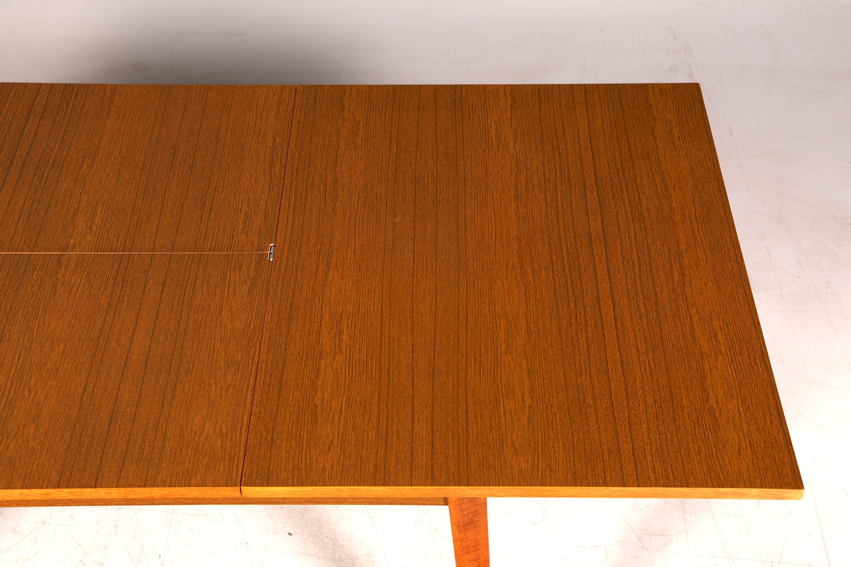 Wunderschöner Mid Century Küchentisch Vintage Tisch ausziehbar und höhenverstellbar