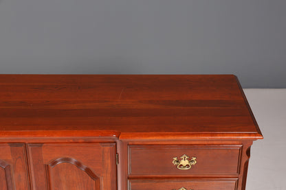 Stilvolles Sideboard der Marke Pennsylvania House USA Antik Stil Kommode Anrichte Schrank