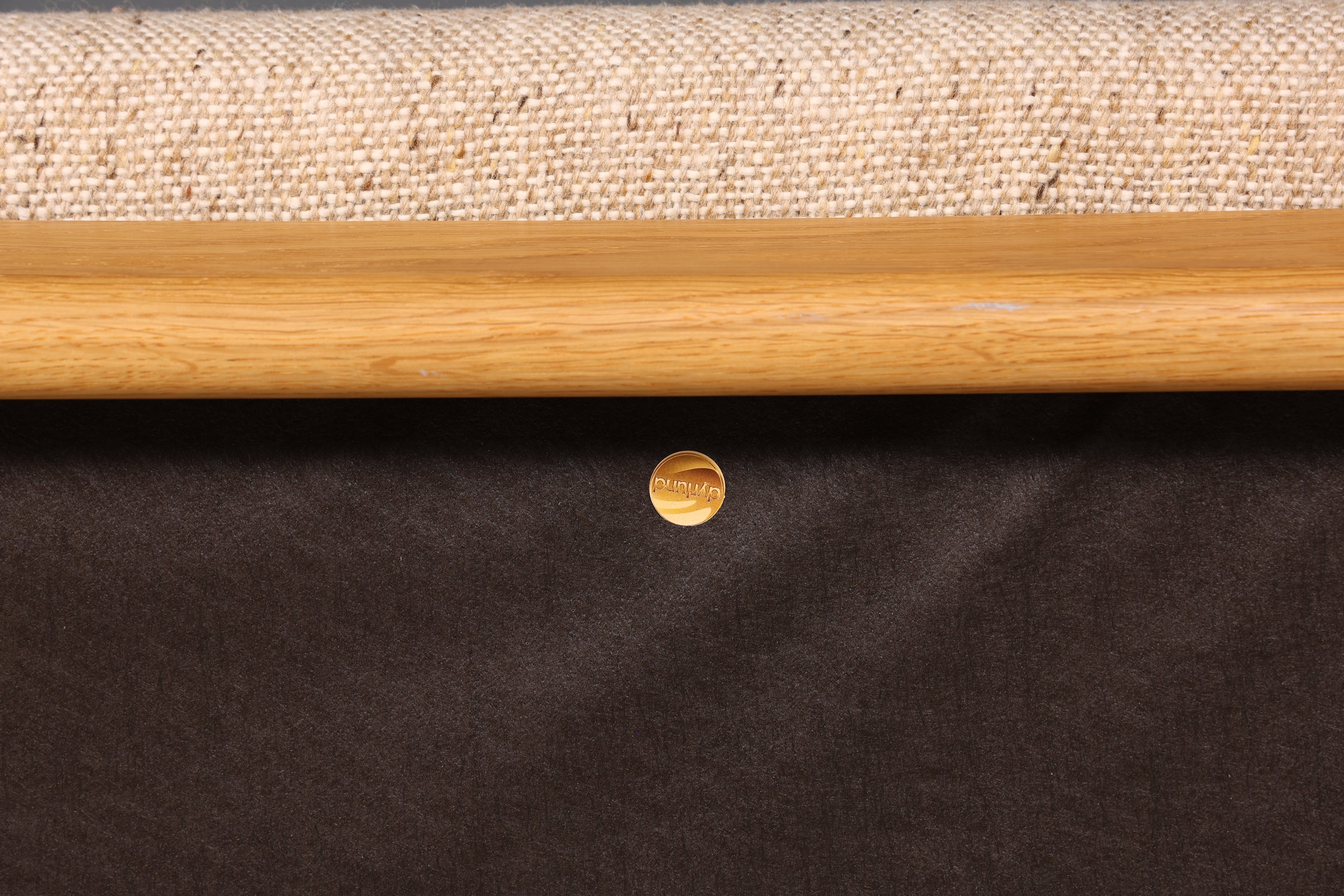 Wunderschöner Original Dyrlund Hocker Mid Century Fussablage echt Holz Schemel Polsterhocker