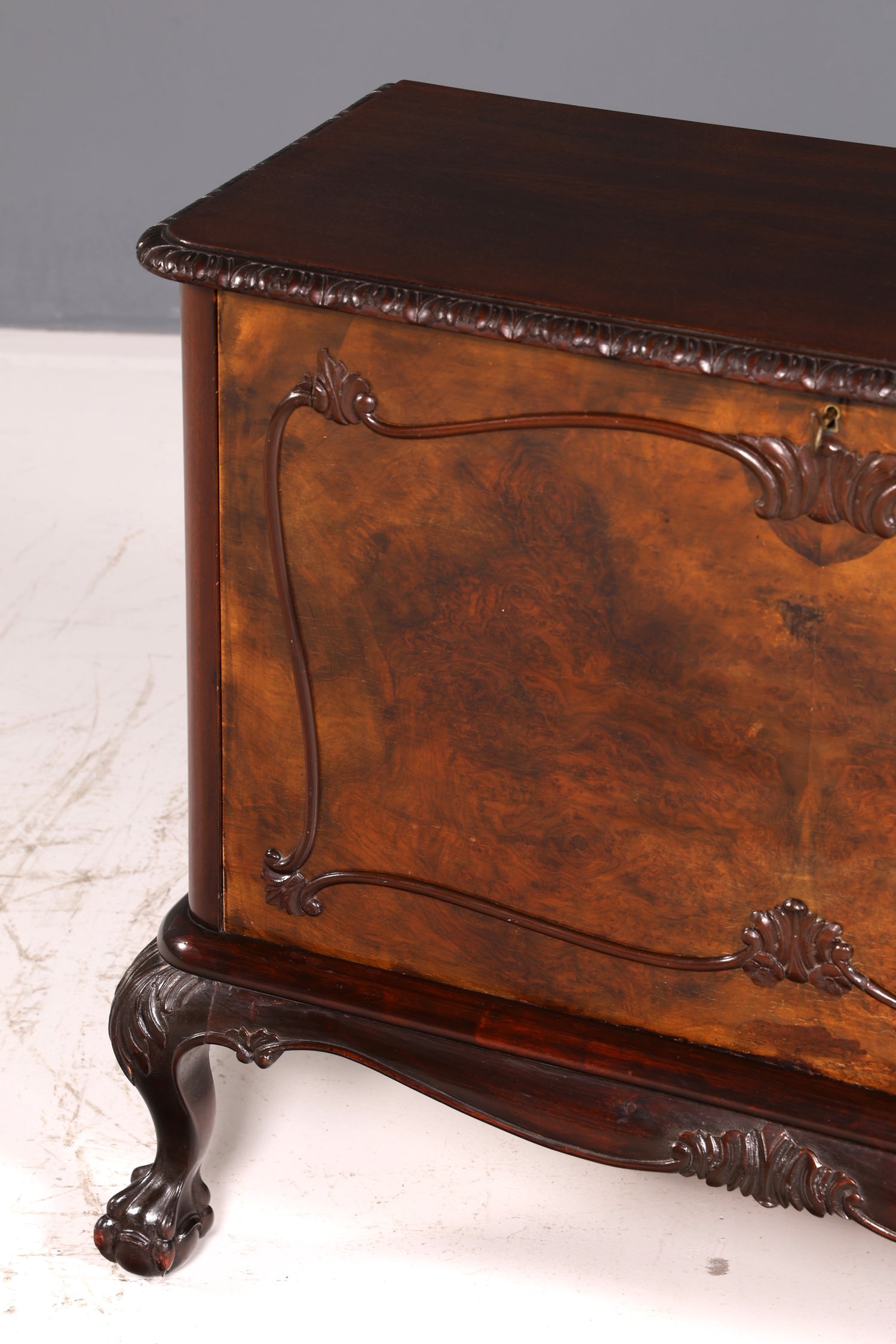 Beautiful Chippendale cabinet, Baroque-style folding cabinet, chest of drawers, antique solid wood